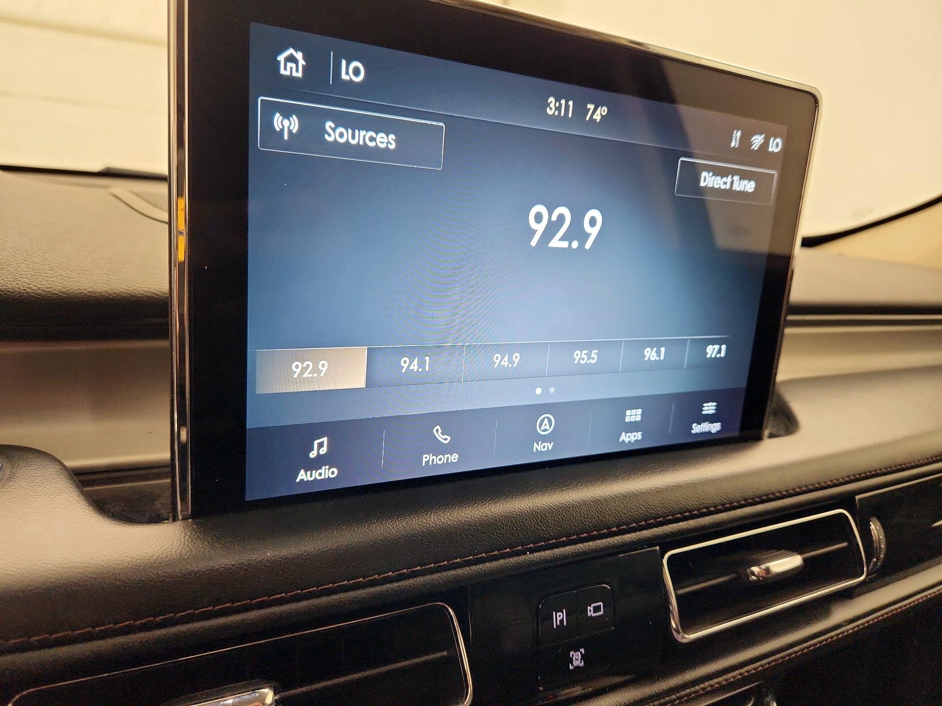 Thumbnail: 2021 Lincoln Aviator - 16