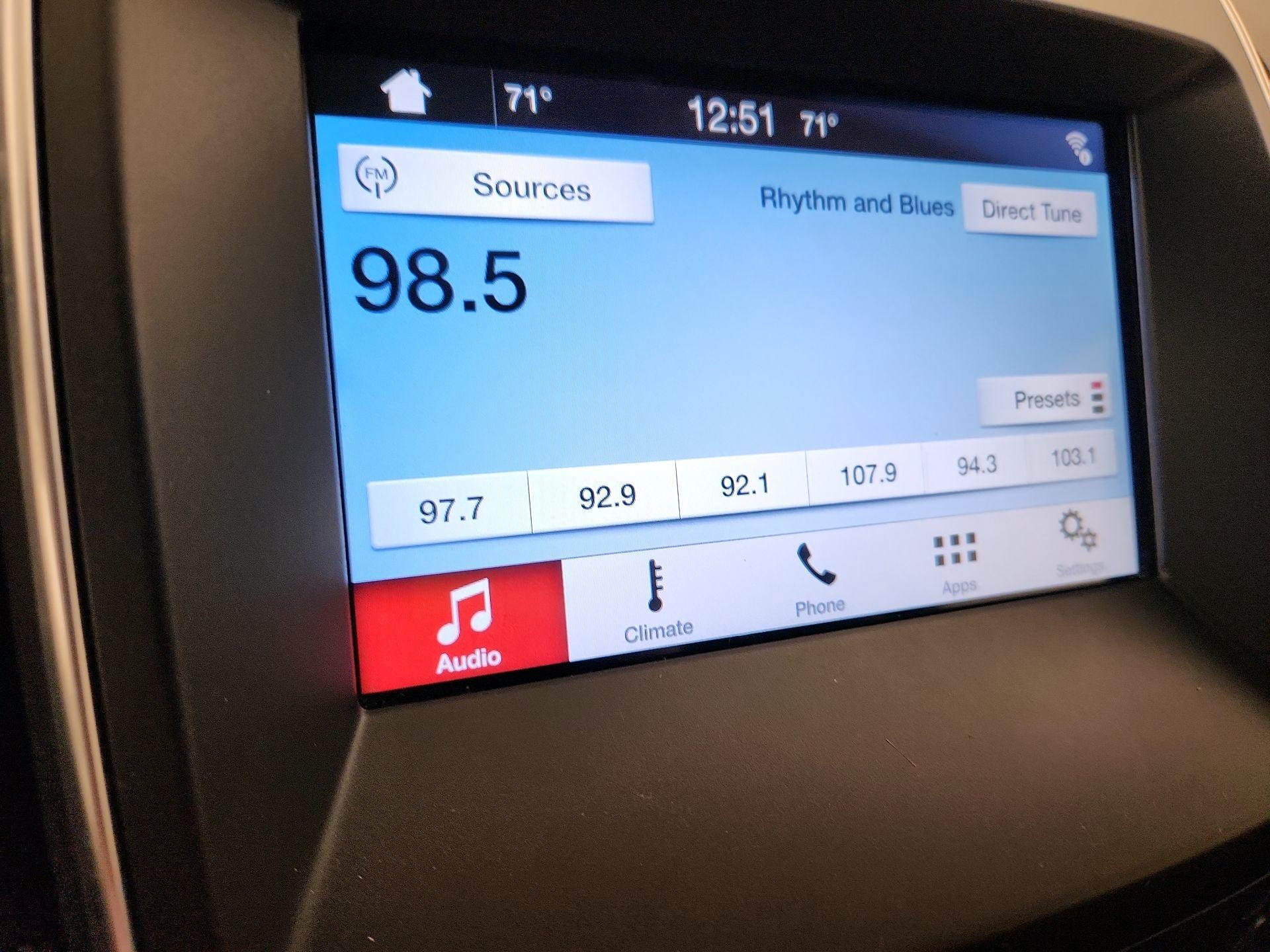 Thumbnail: 2016 Ford Edge - 13