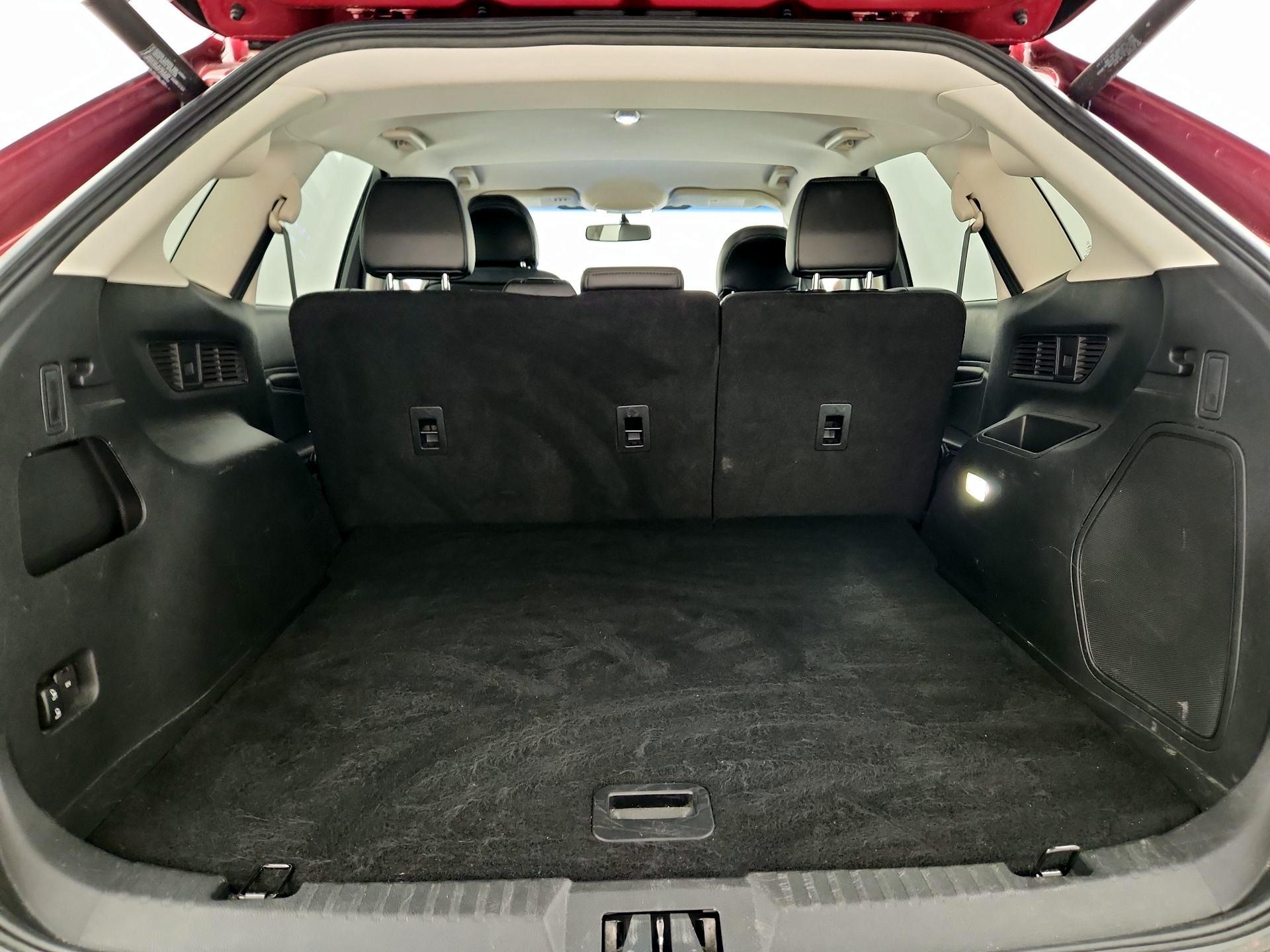 Thumbnail: 2016 Ford Edge - 18