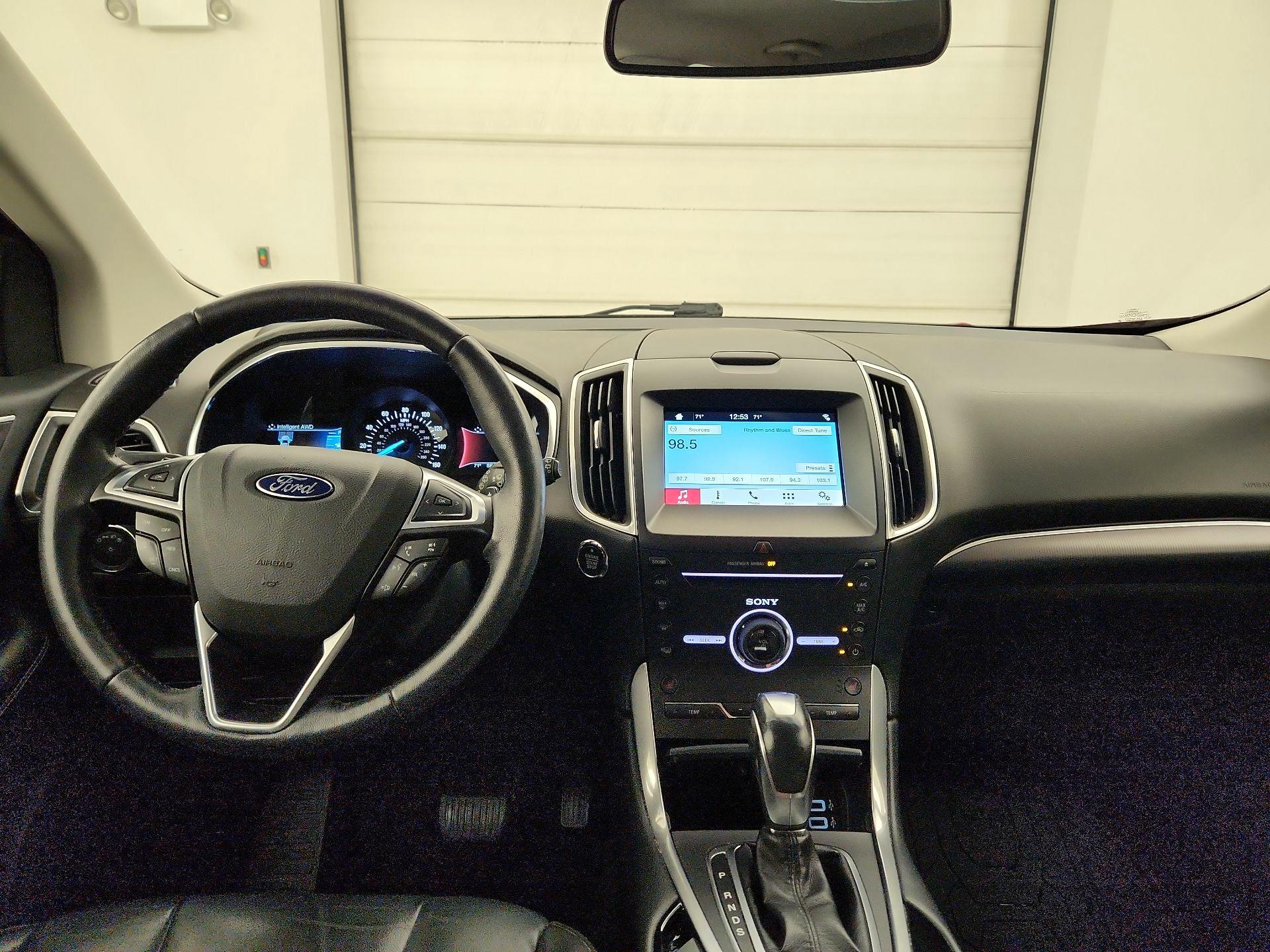 Thumbnail: 2016 Ford Edge - 8