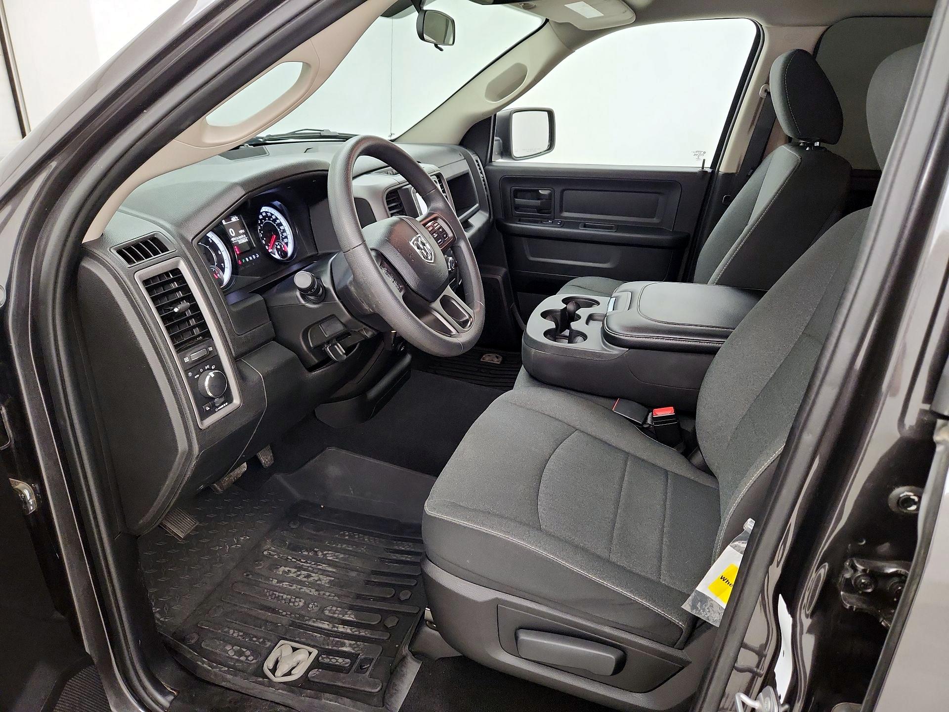 Thumbnail: 2022 RAM 1500 Classic - 9