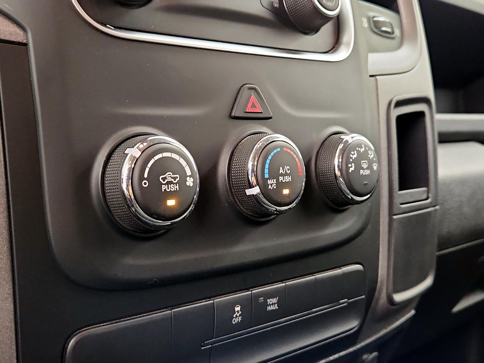 Thumbnail: 2022 RAM 1500 Classic - 14