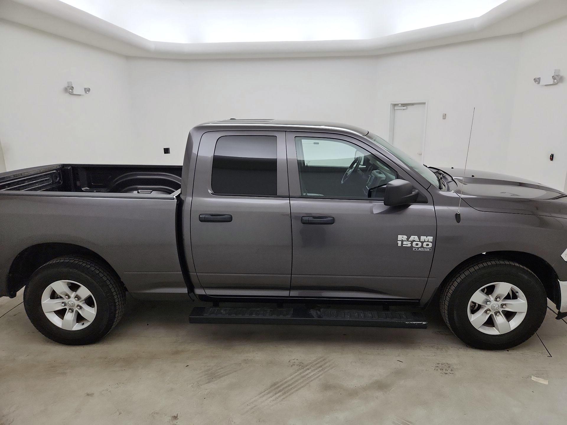 Thumbnail: 2022 RAM 1500 Classic - 4