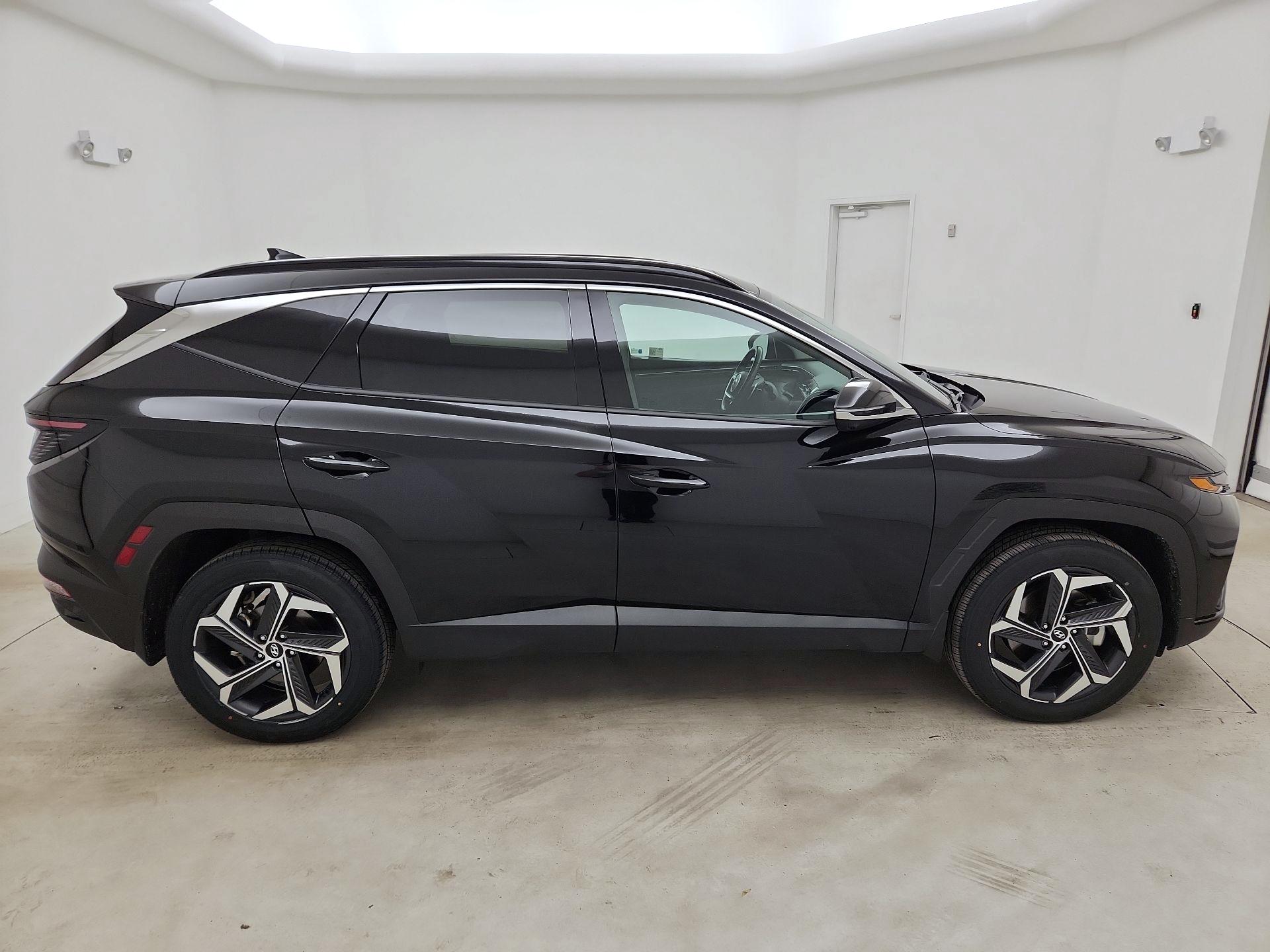 Thumbnail: 2024 Hyundai Tucson - 4