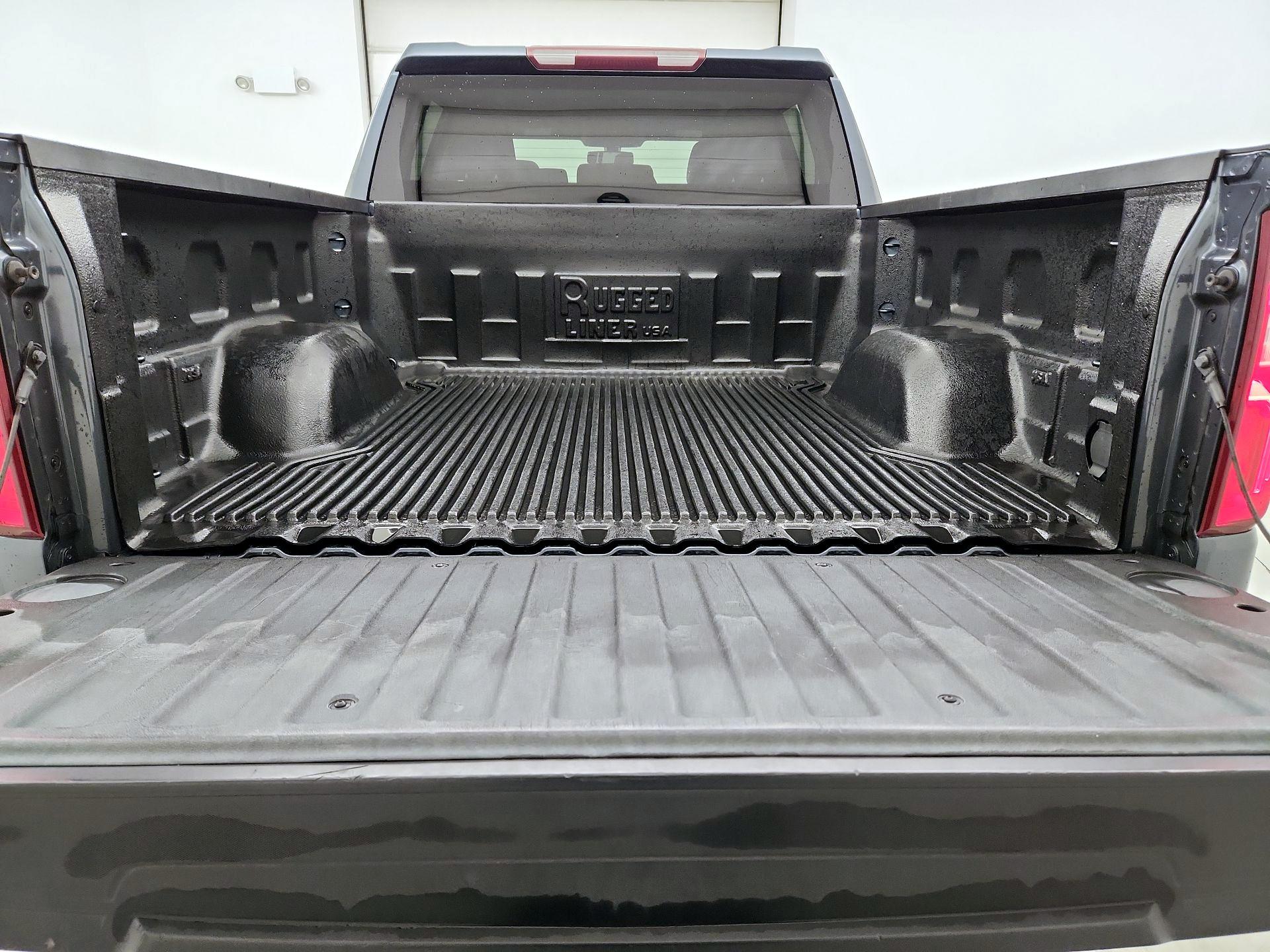 Thumbnail: 2020 Chevrolet Silverado 1500 - 18