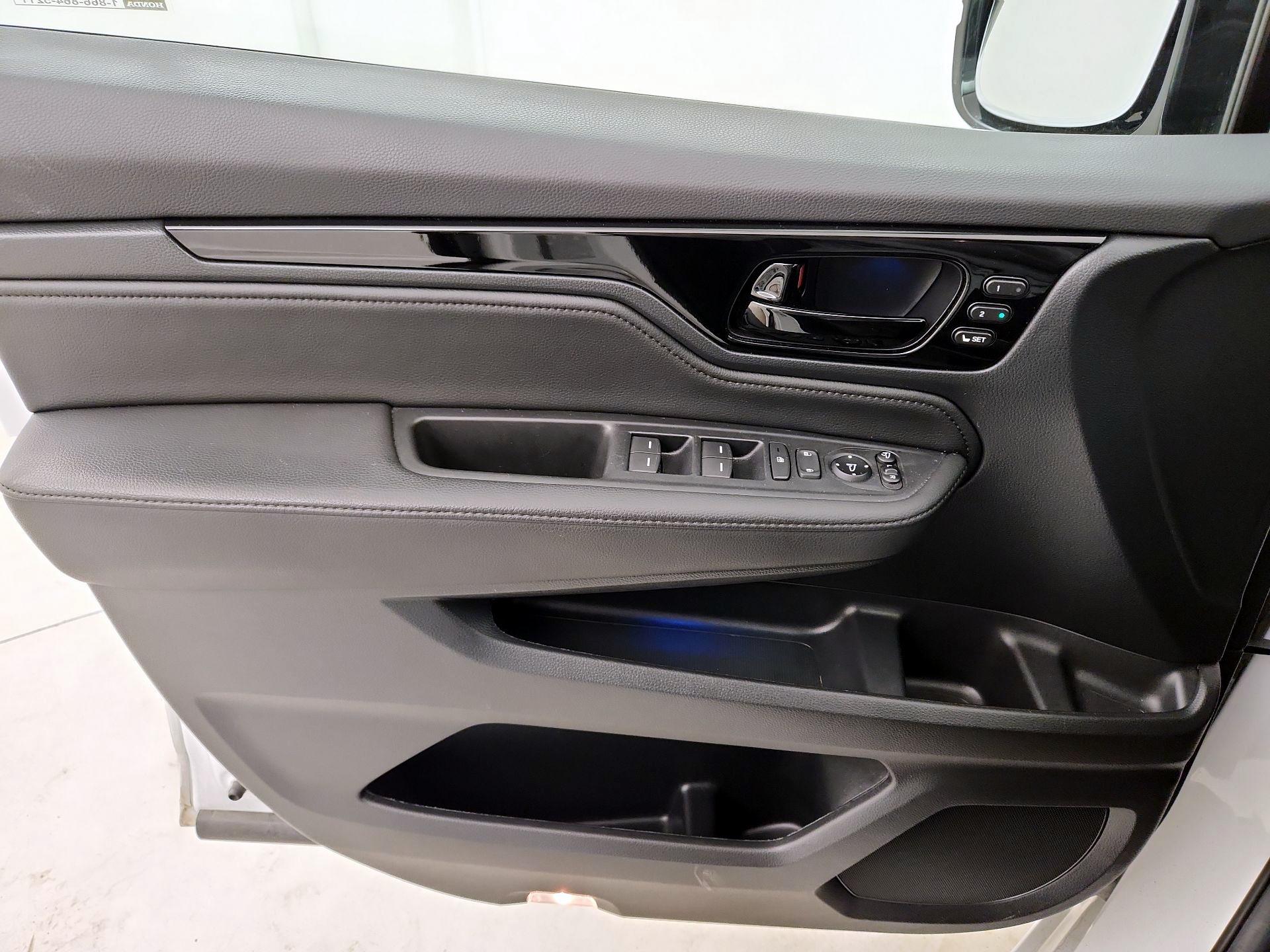 Thumbnail: 2025 Honda Odyssey - 10