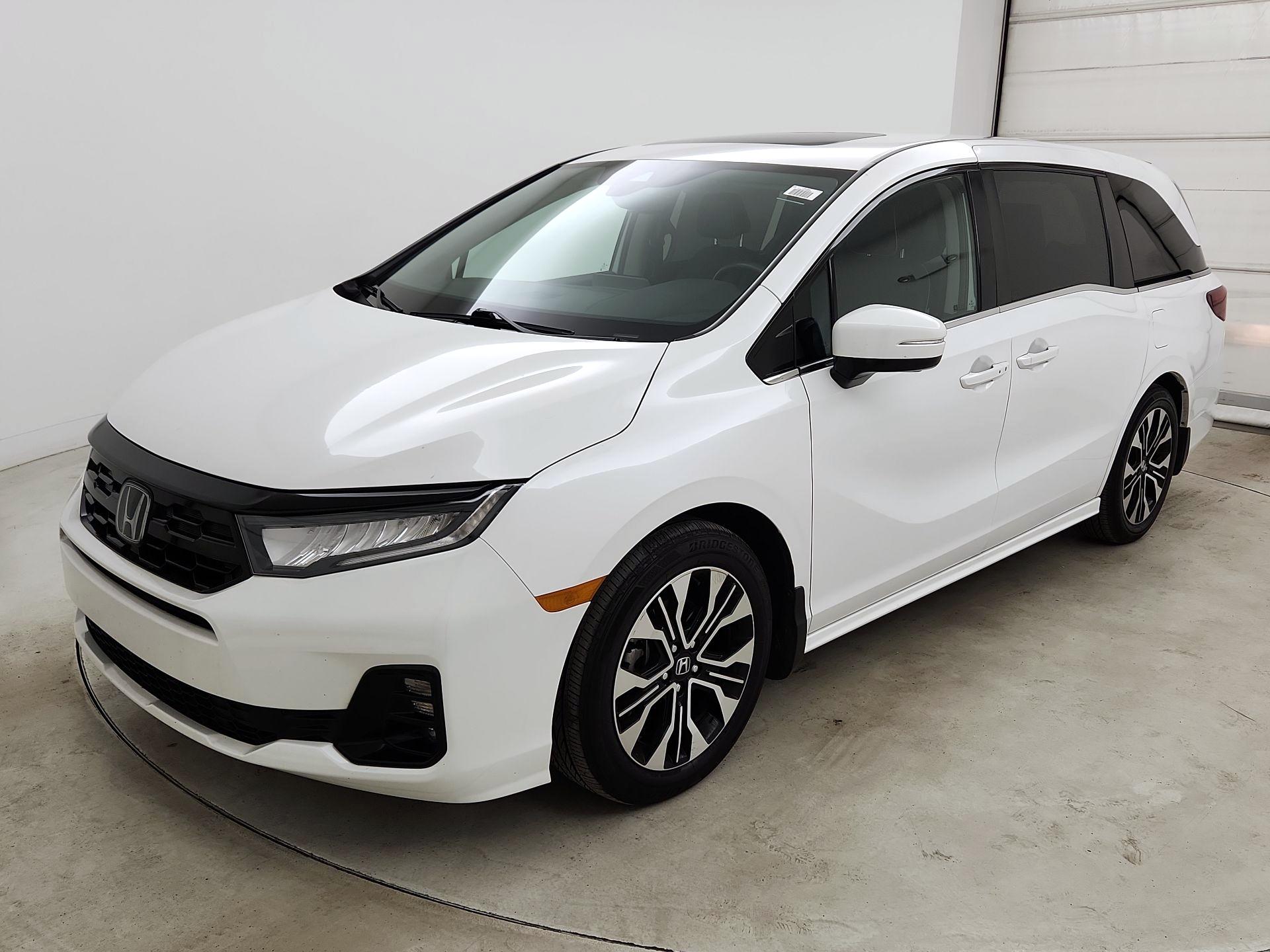 Thumbnail: 2025 Honda Odyssey - 3