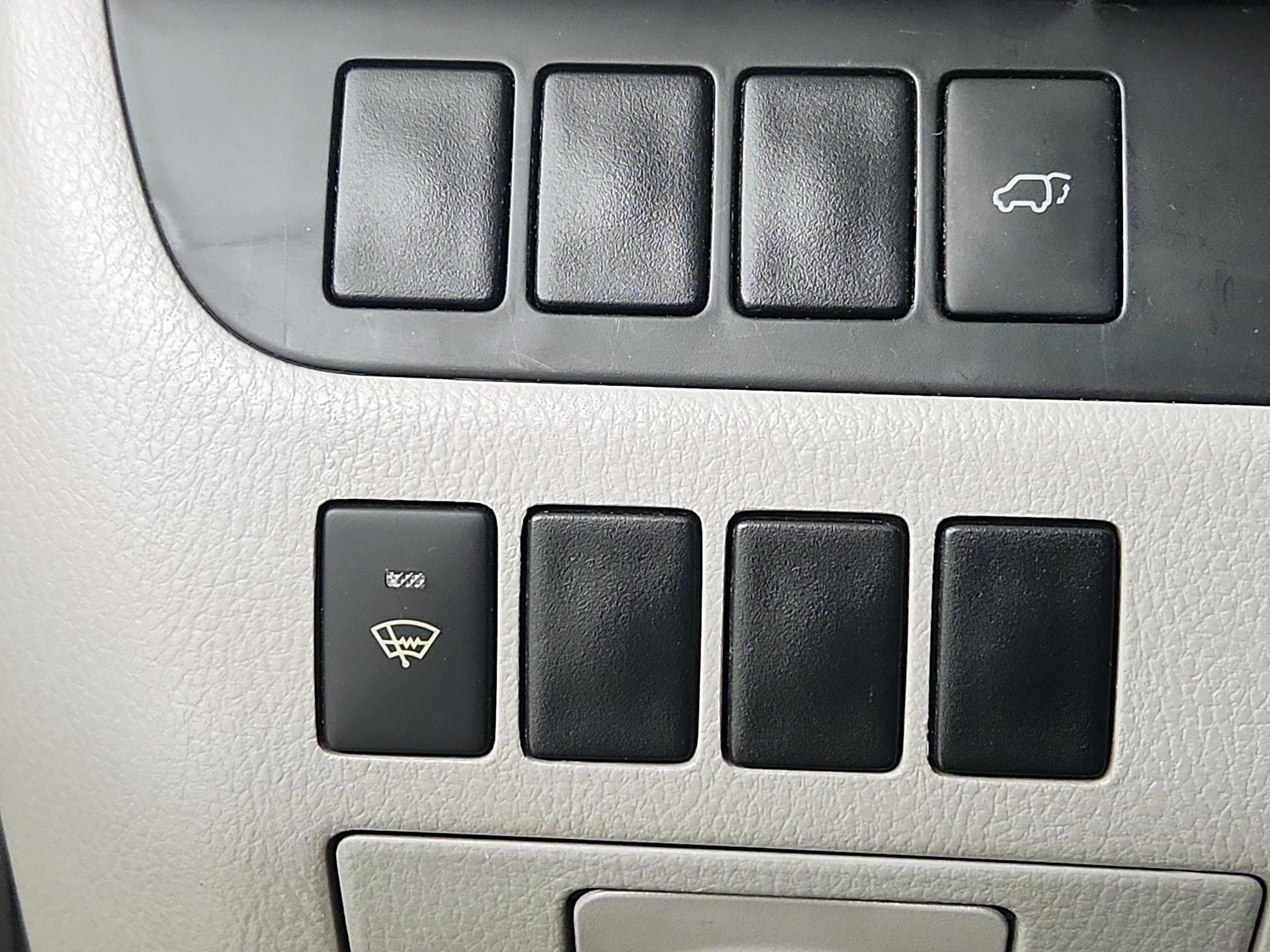 Thumbnail: 2015 Toyota Highlander - 11