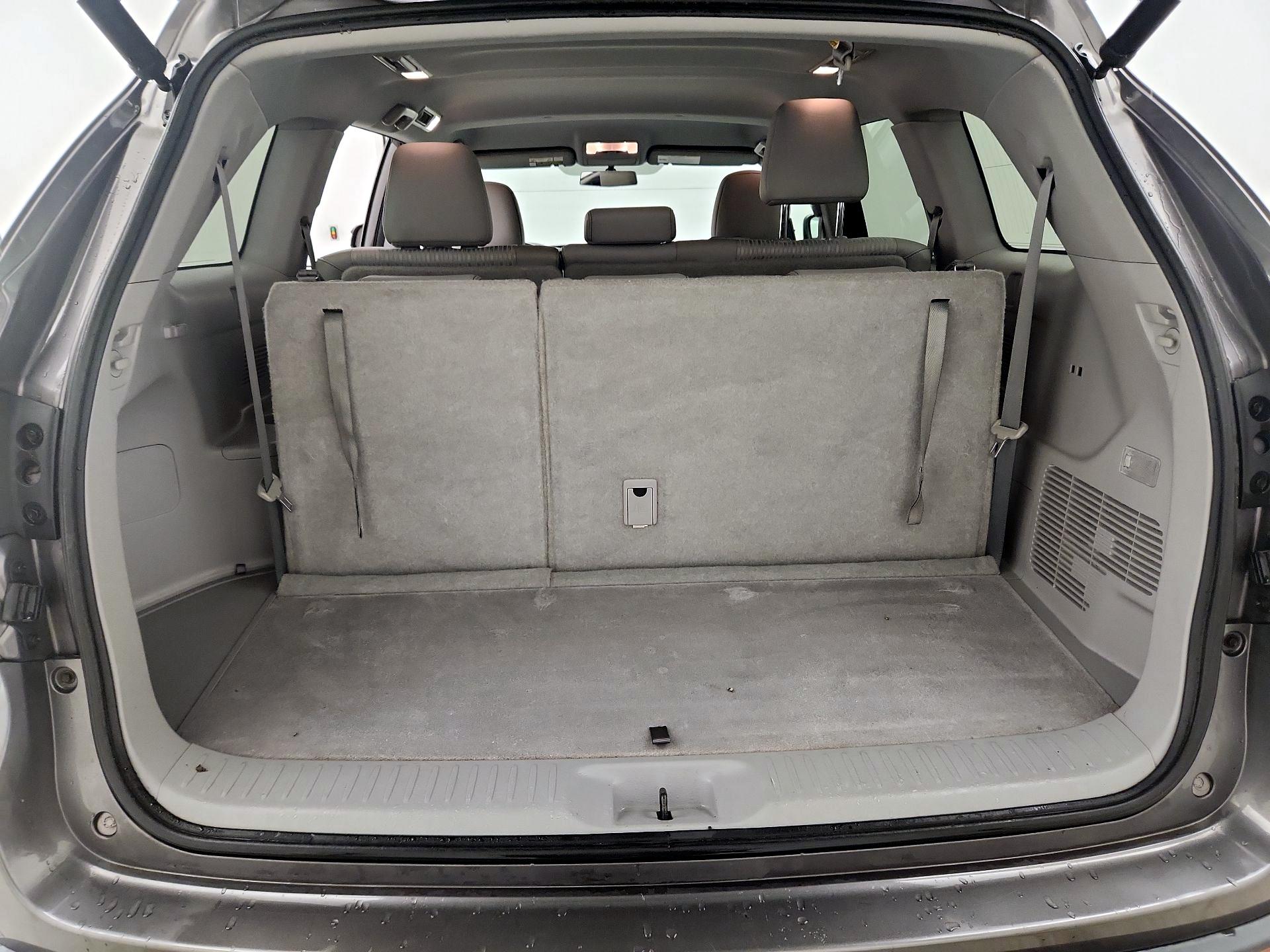 Thumbnail: 2015 Toyota Highlander - 19