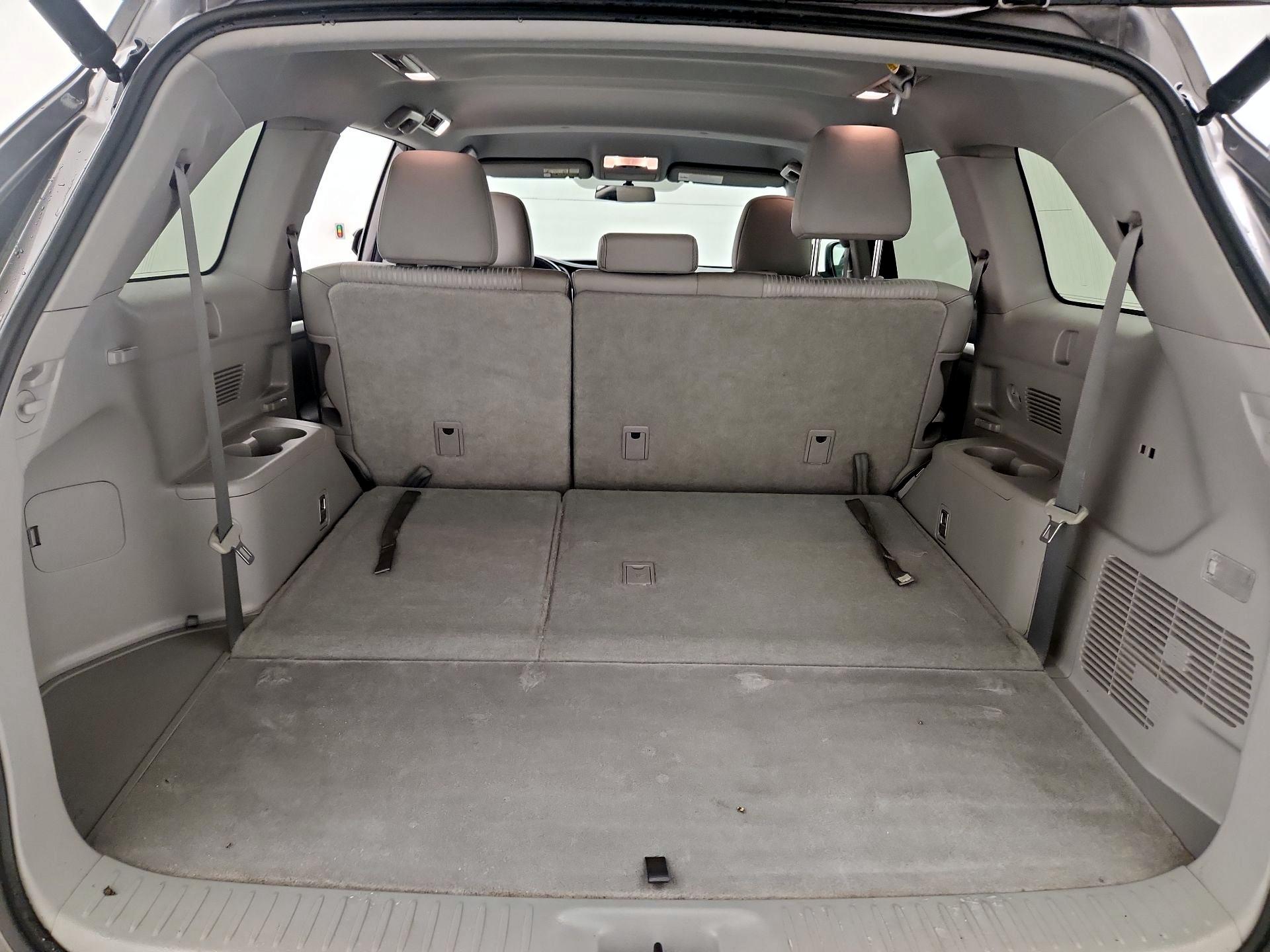 Thumbnail: 2015 Toyota Highlander - 20