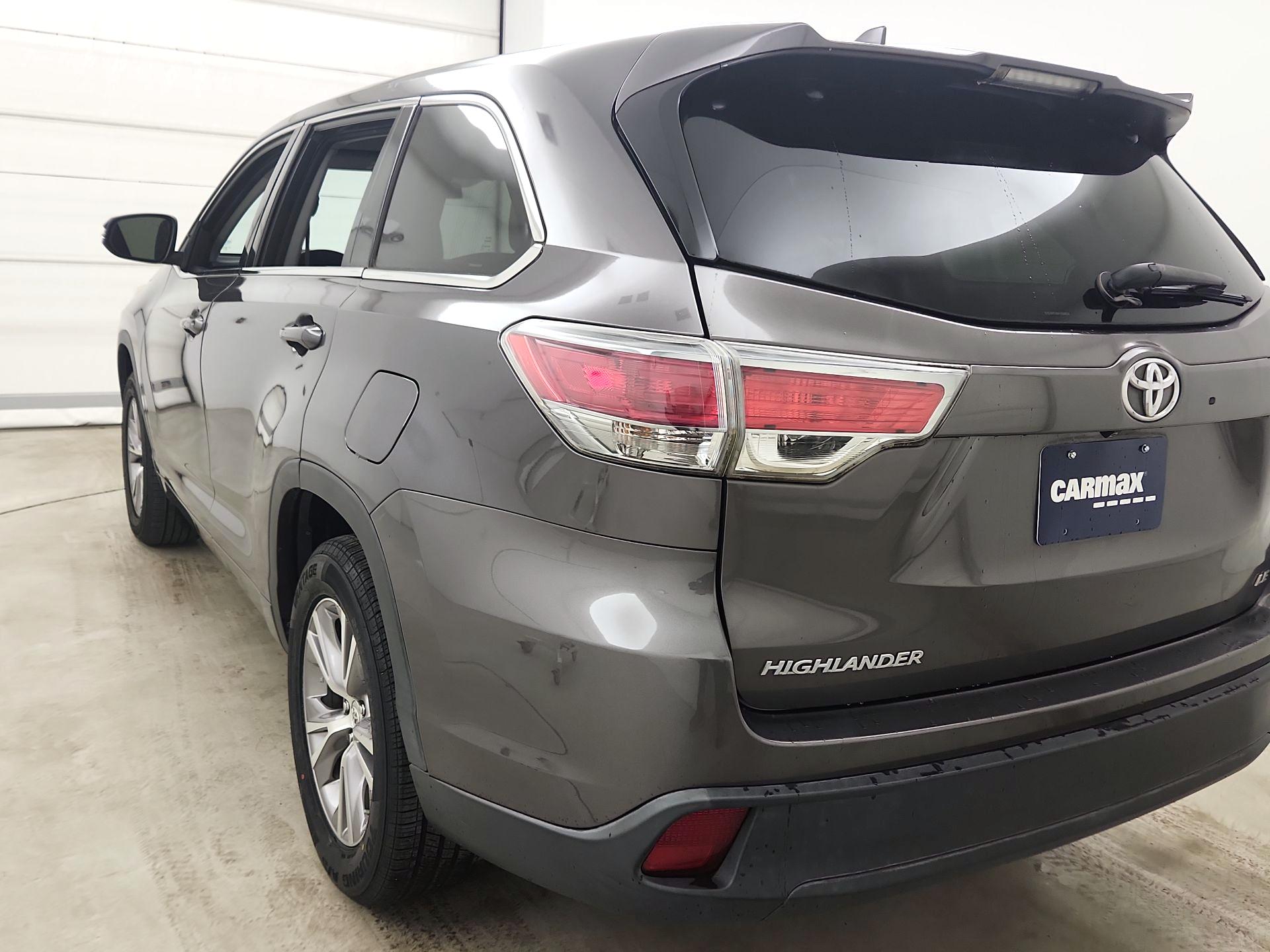 Thumbnail: 2015 Toyota Highlander - 7