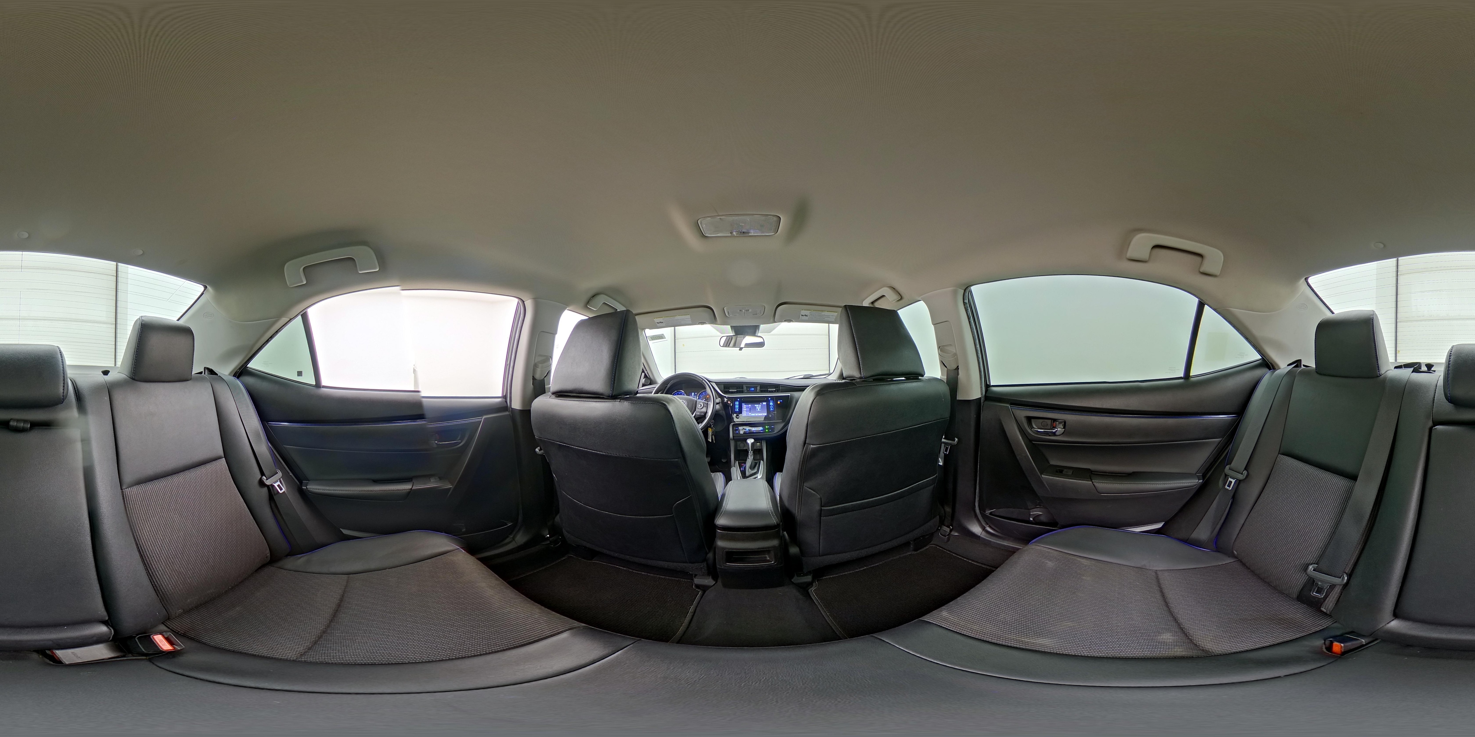 2018 Toyota Corolla SE - Photo 25