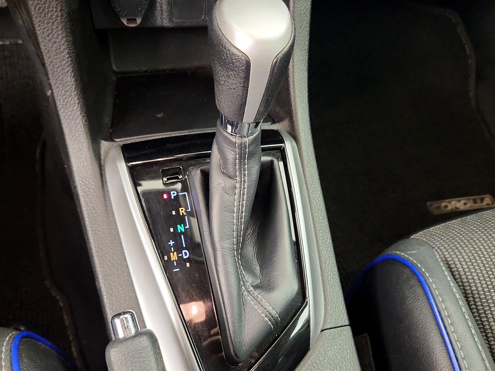 2018 Toyota Corolla SE - Photo 18