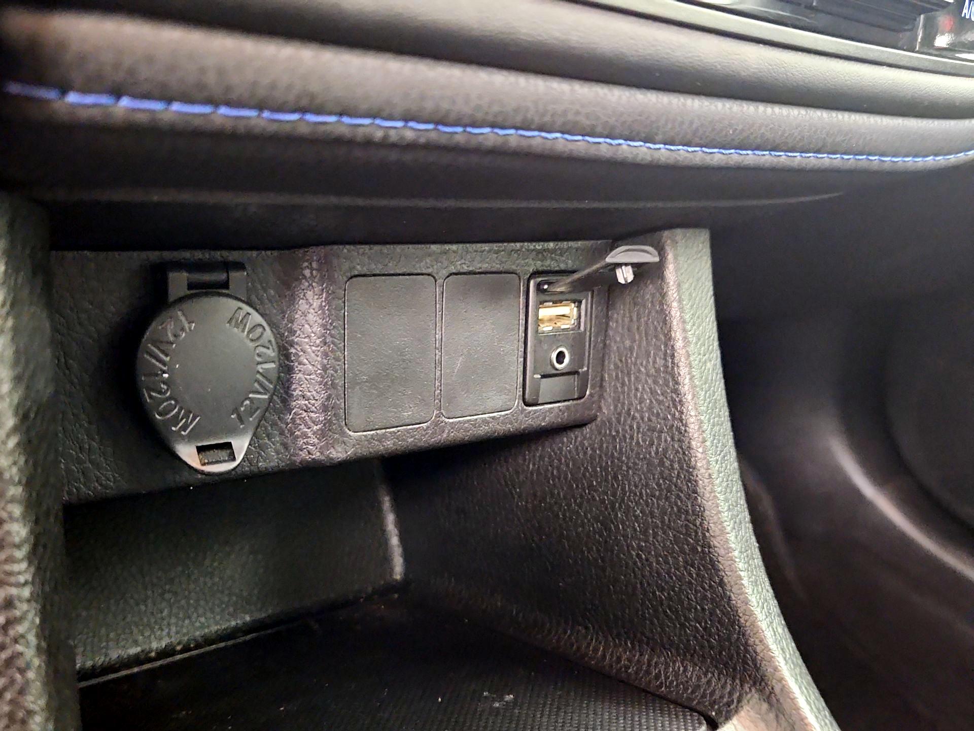 Thumbnail: 2018 Toyota Corolla - 18