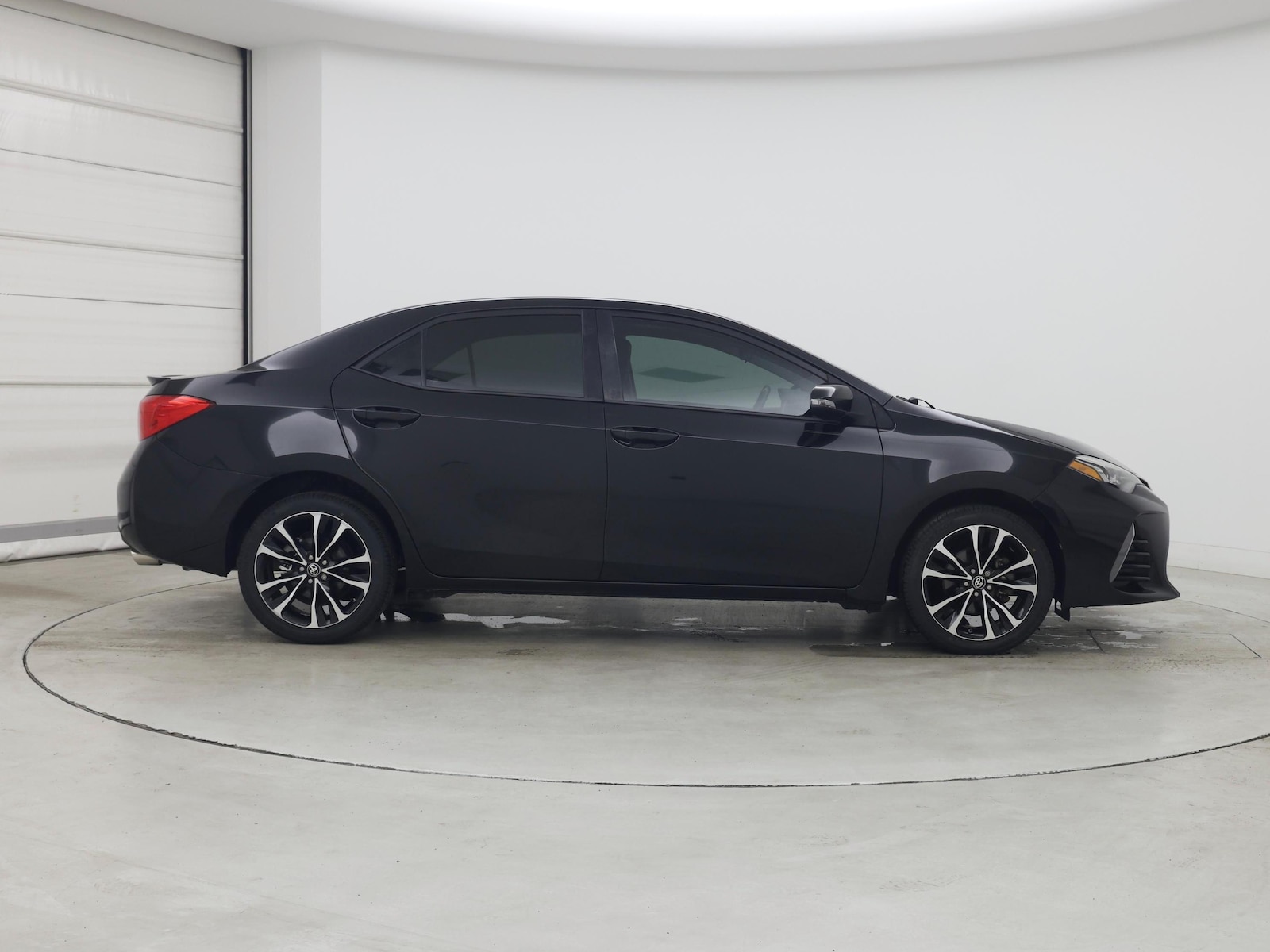 2018 Toyota Corolla SE - Photo 8
