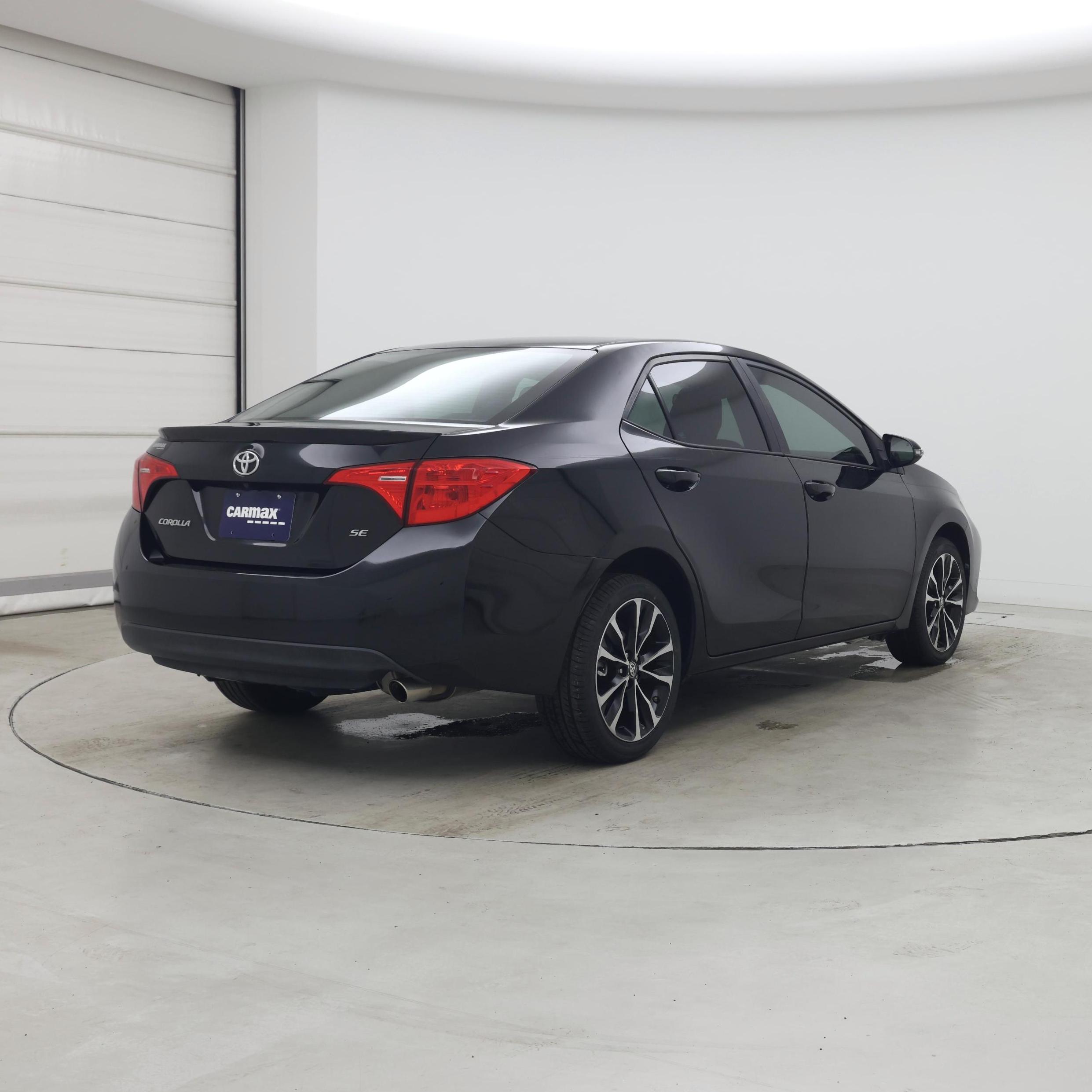 Thumbnail: 2018 Toyota Corolla - 8