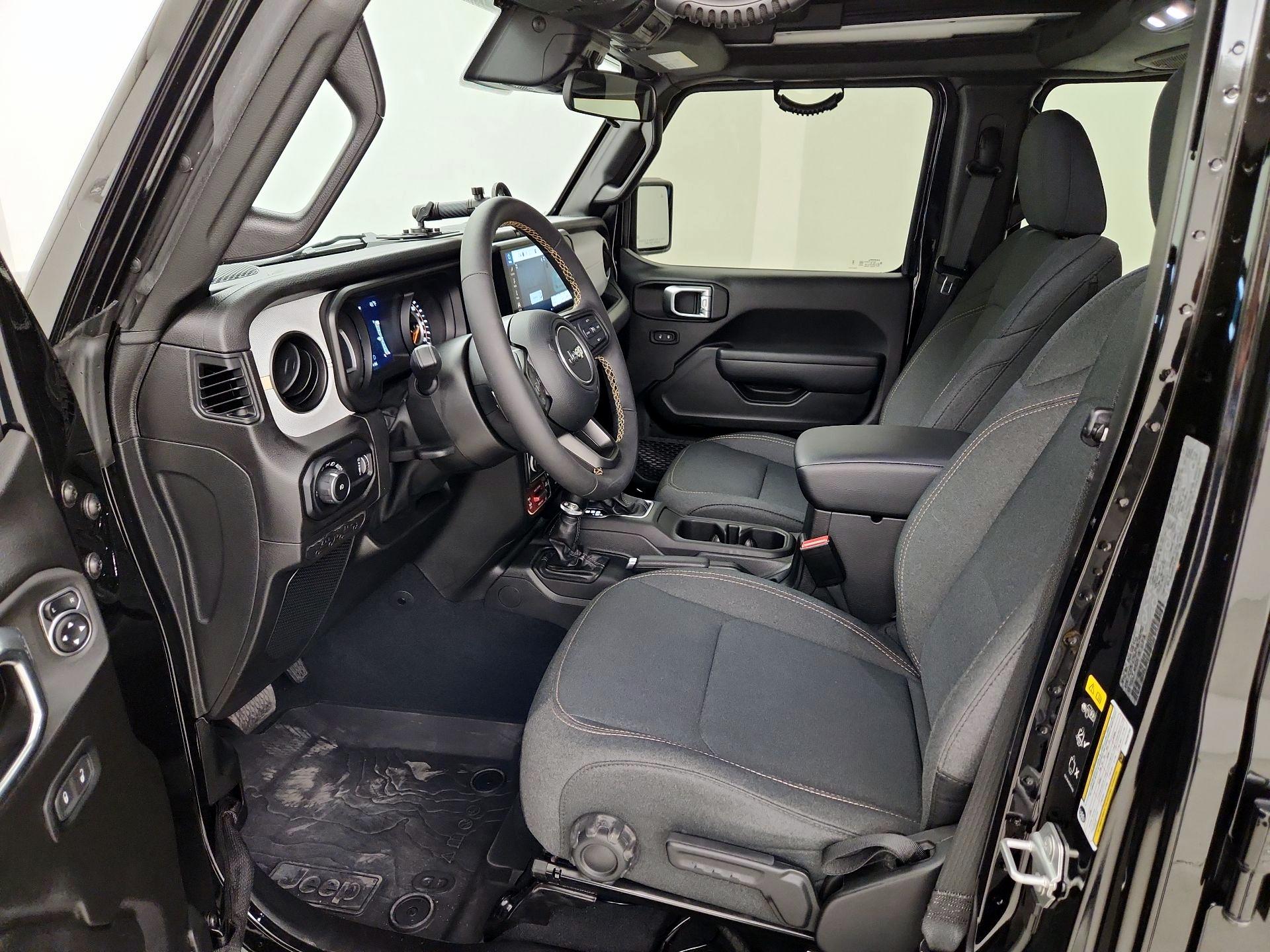 Thumbnail: 2024 Jeep Wrangler - 9