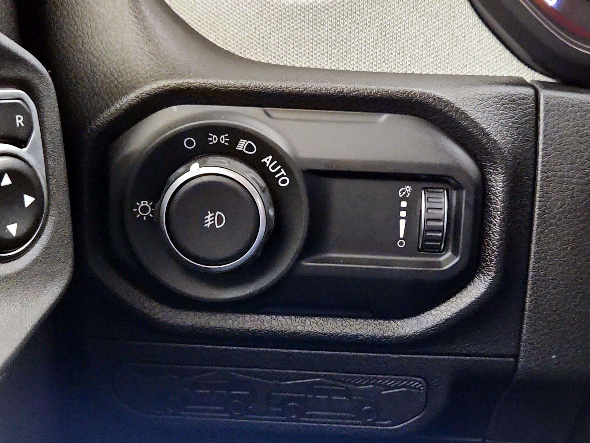 Thumbnail: 2024 Jeep Wrangler - 11