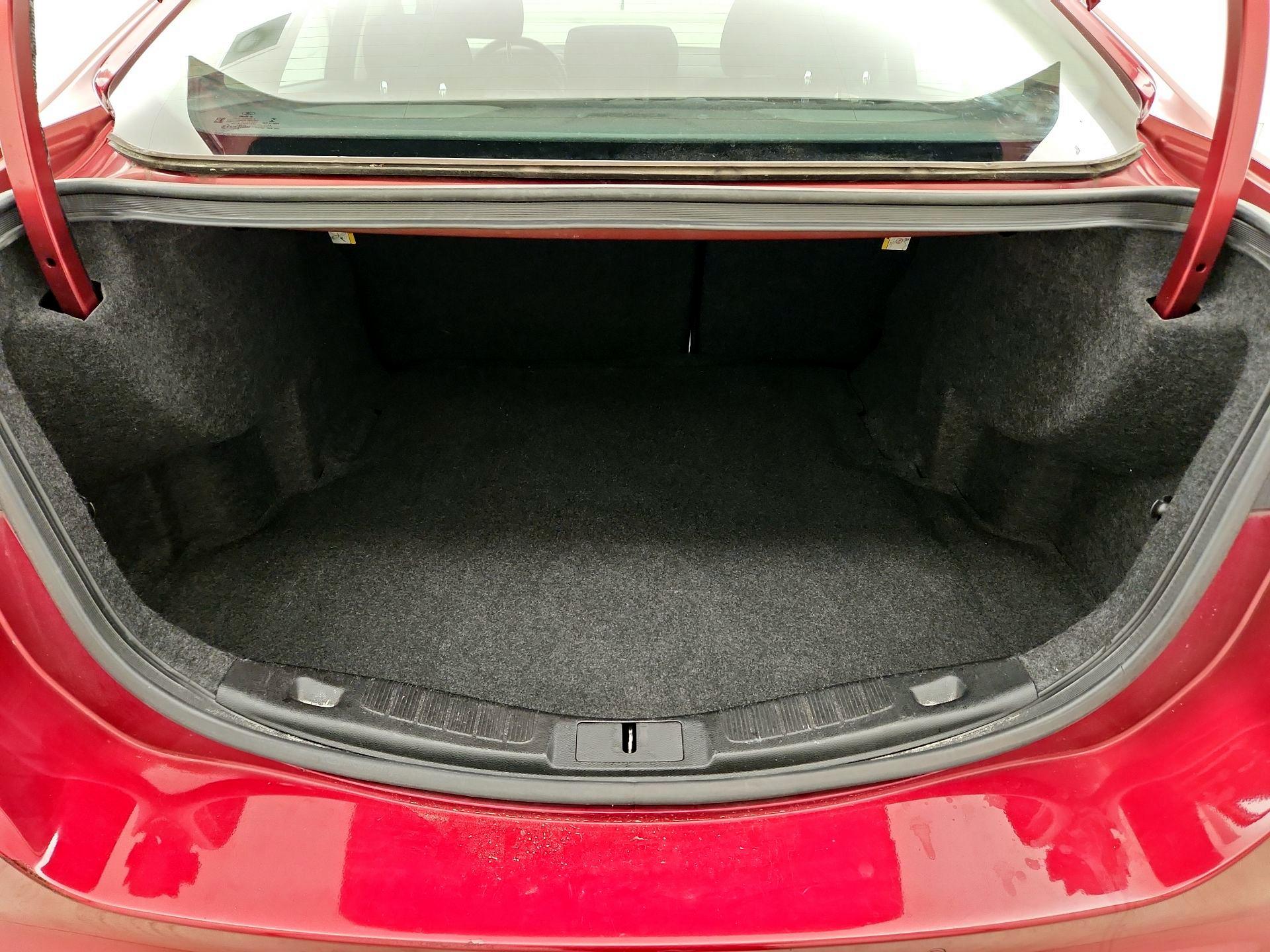 Thumbnail: 2018 Ford Fusion - 18