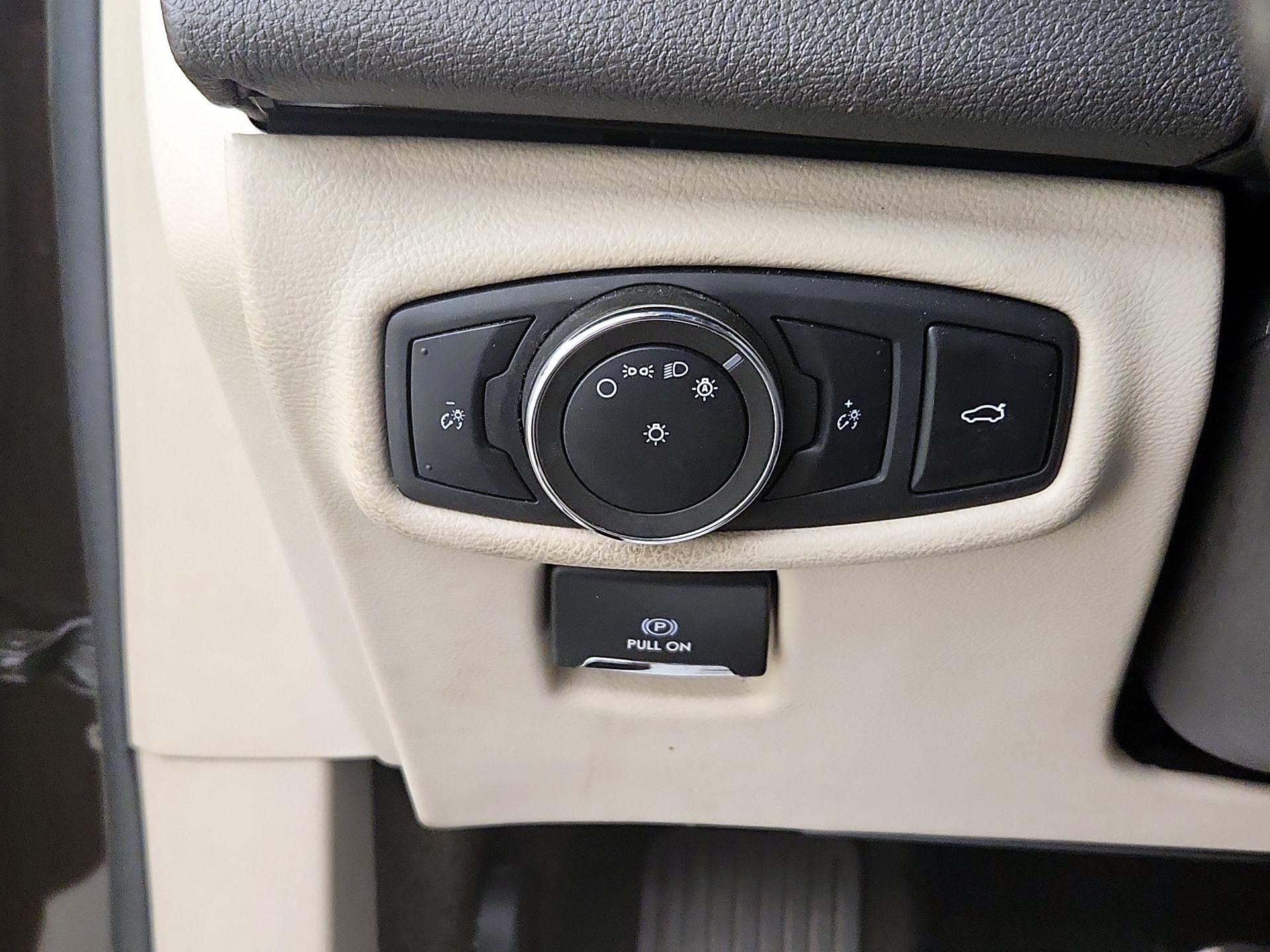 Thumbnail: 2020 Lincoln MKZ - 11