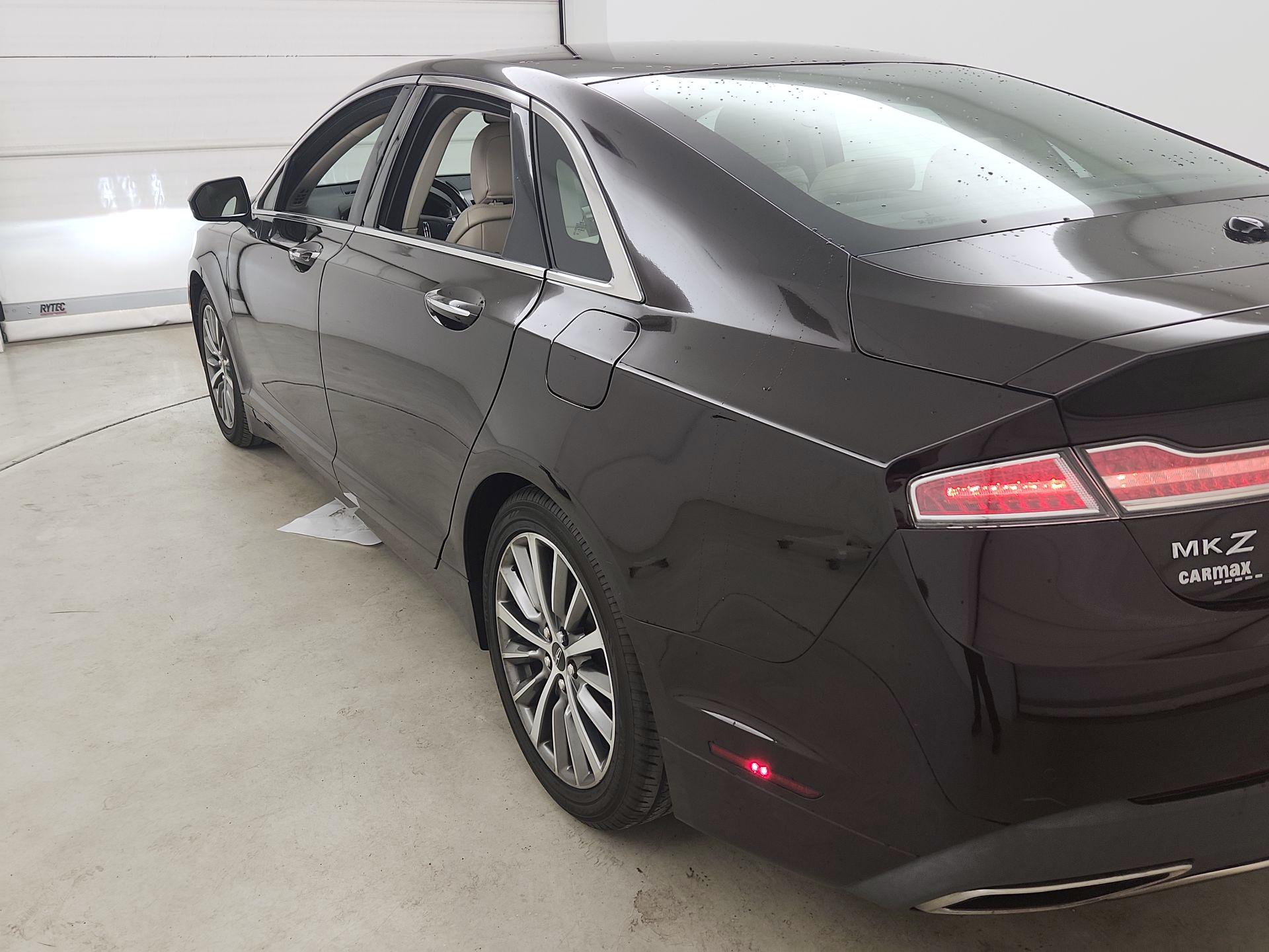 Thumbnail: 2020 Lincoln MKZ - 7