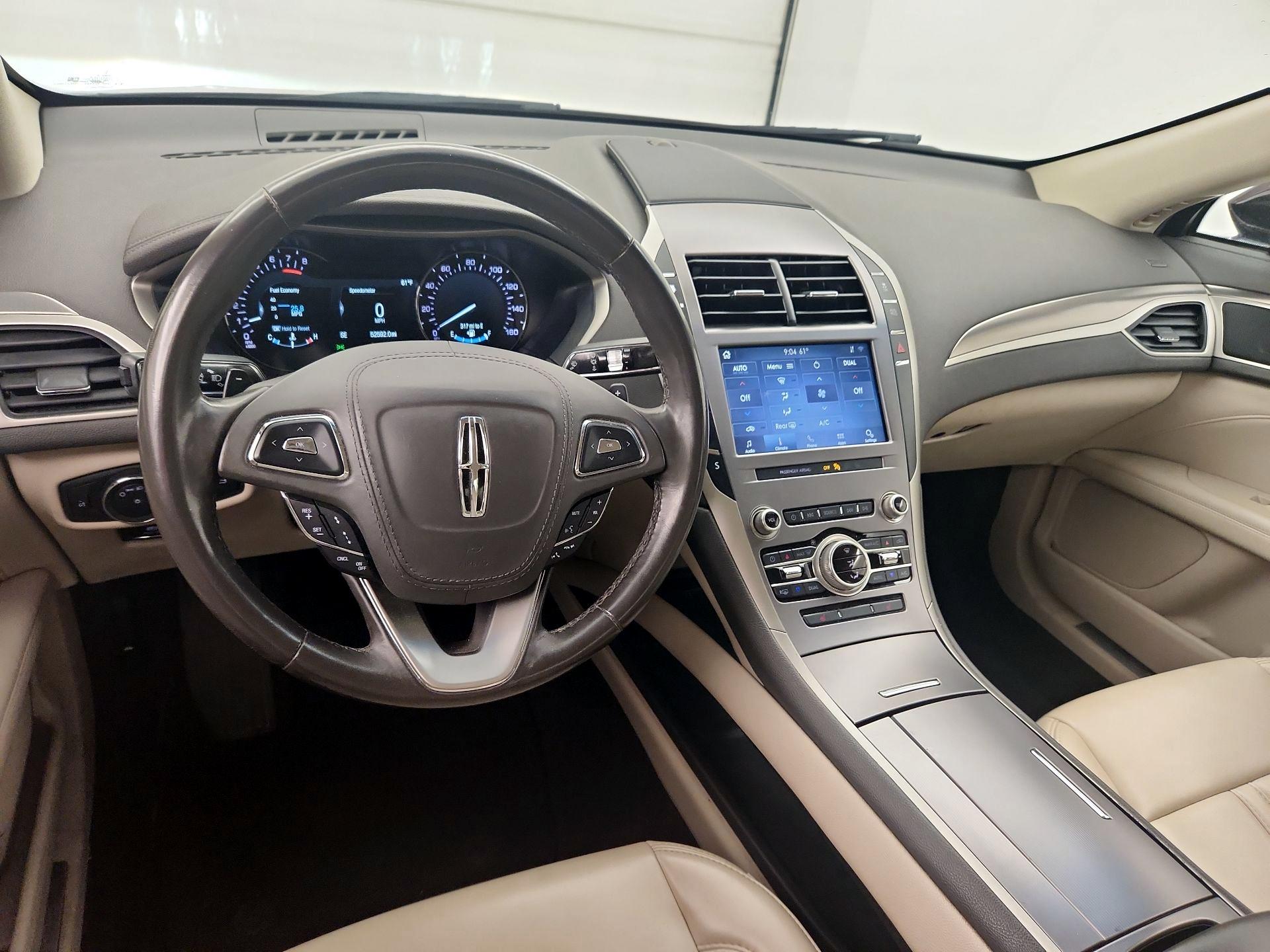 Thumbnail: 2020 Lincoln MKZ - 8