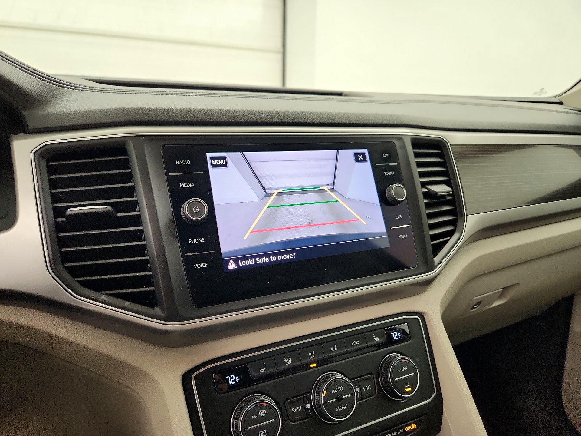 Thumbnail: 2018 Volkswagen Atlas - 12