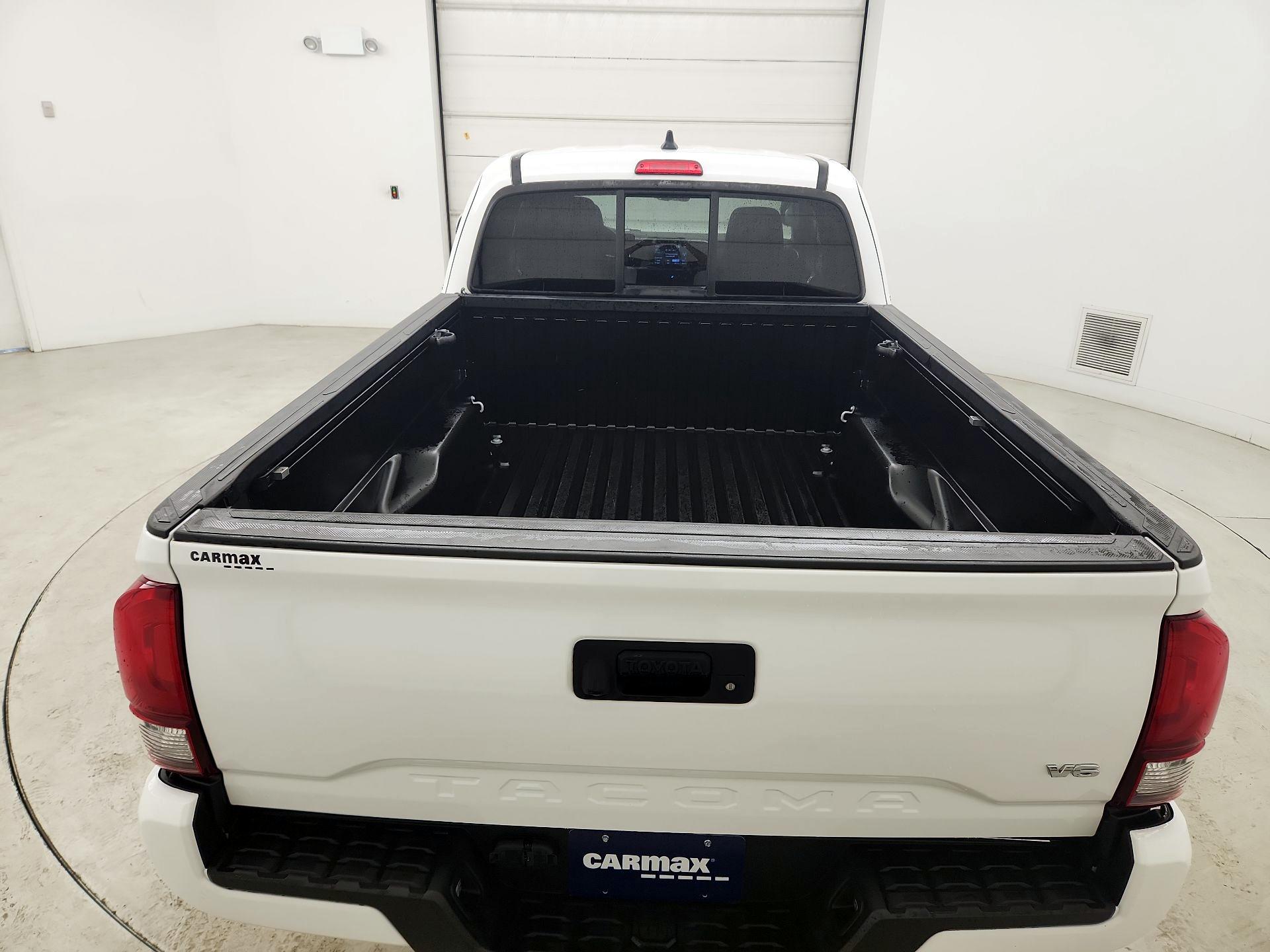 Thumbnail: 2022 Toyota Tacoma - 20