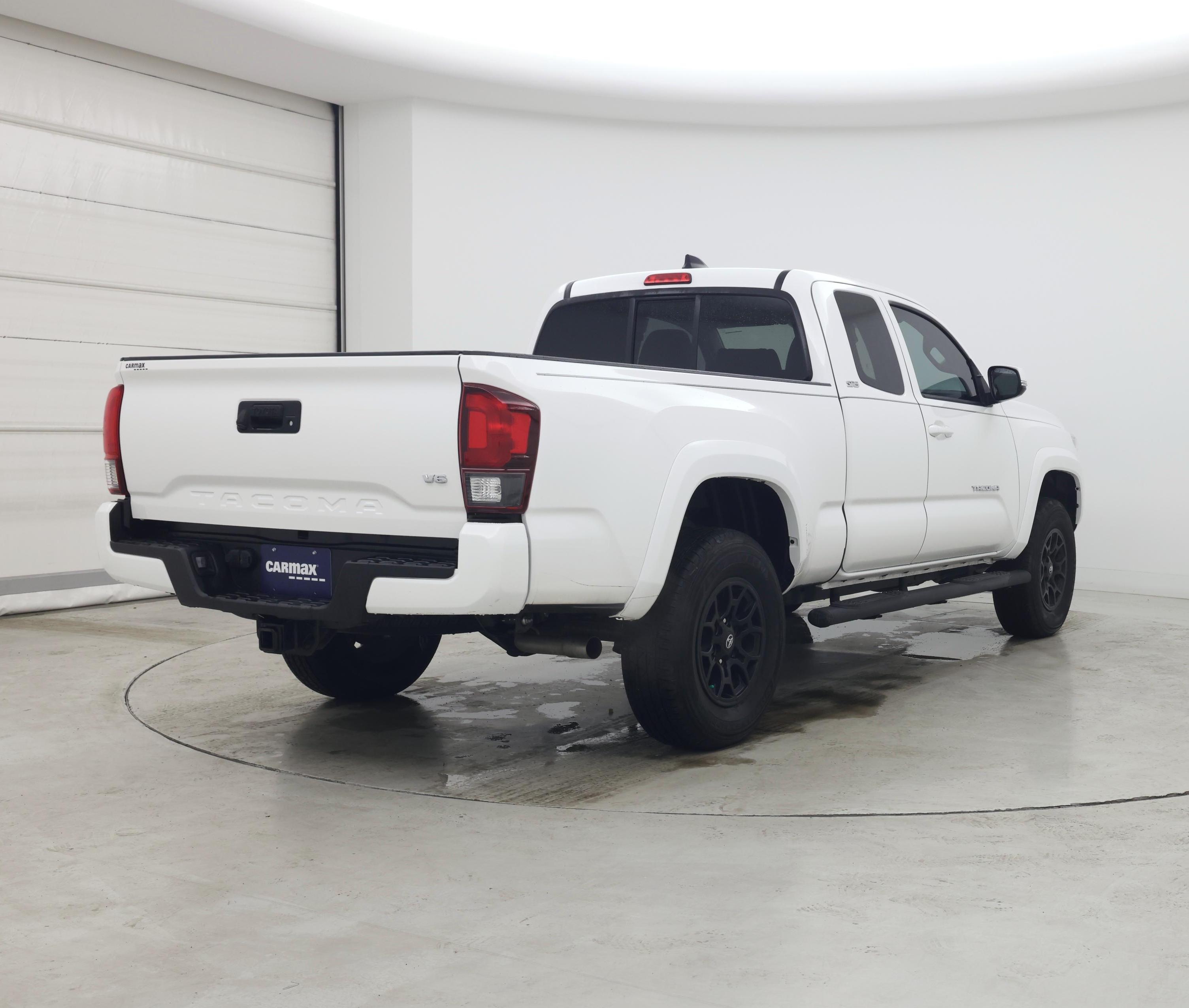 Thumbnail: 2022 Toyota Tacoma - 8