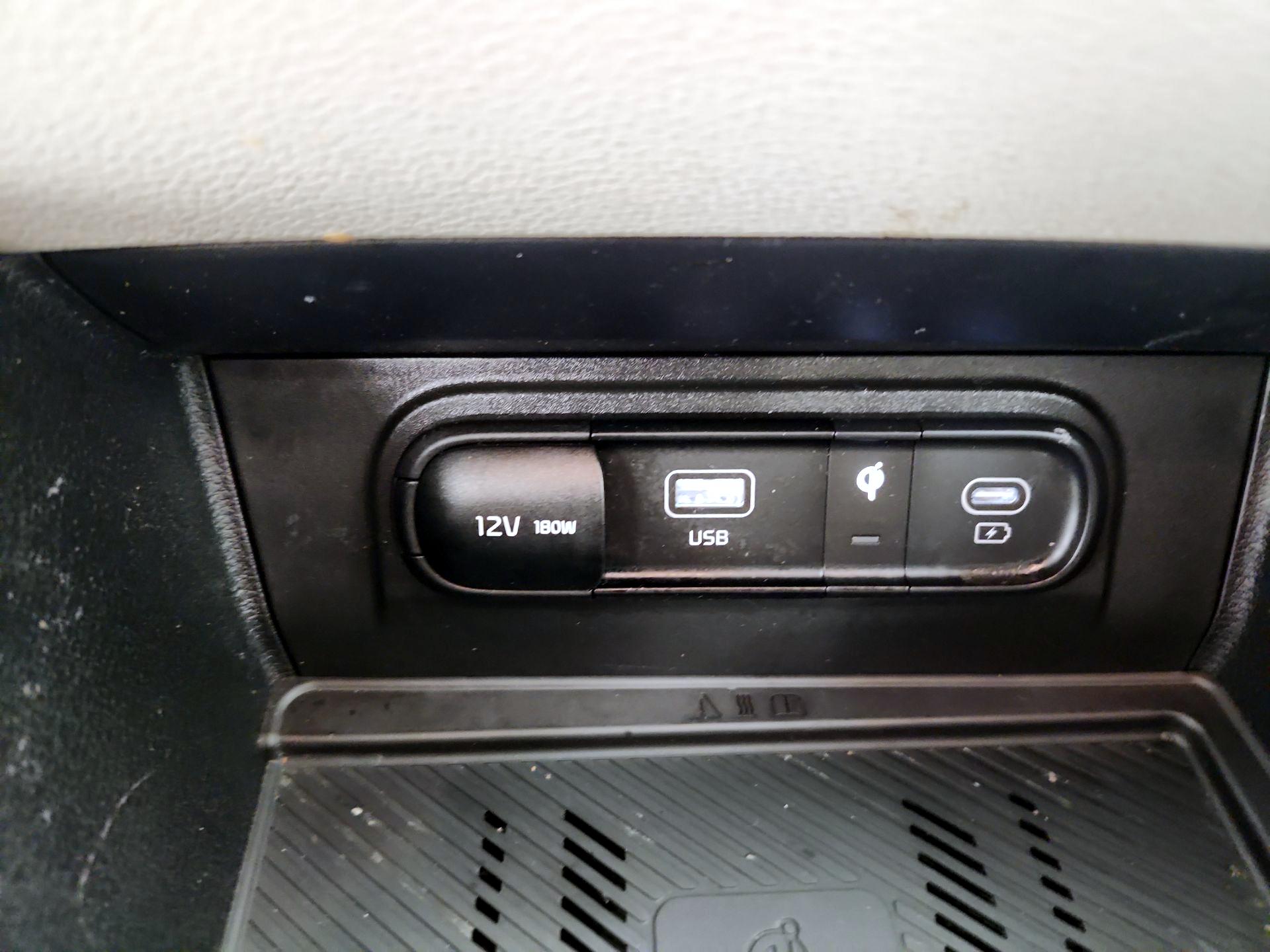 Thumbnail: 2024 Kia Sportage - 19