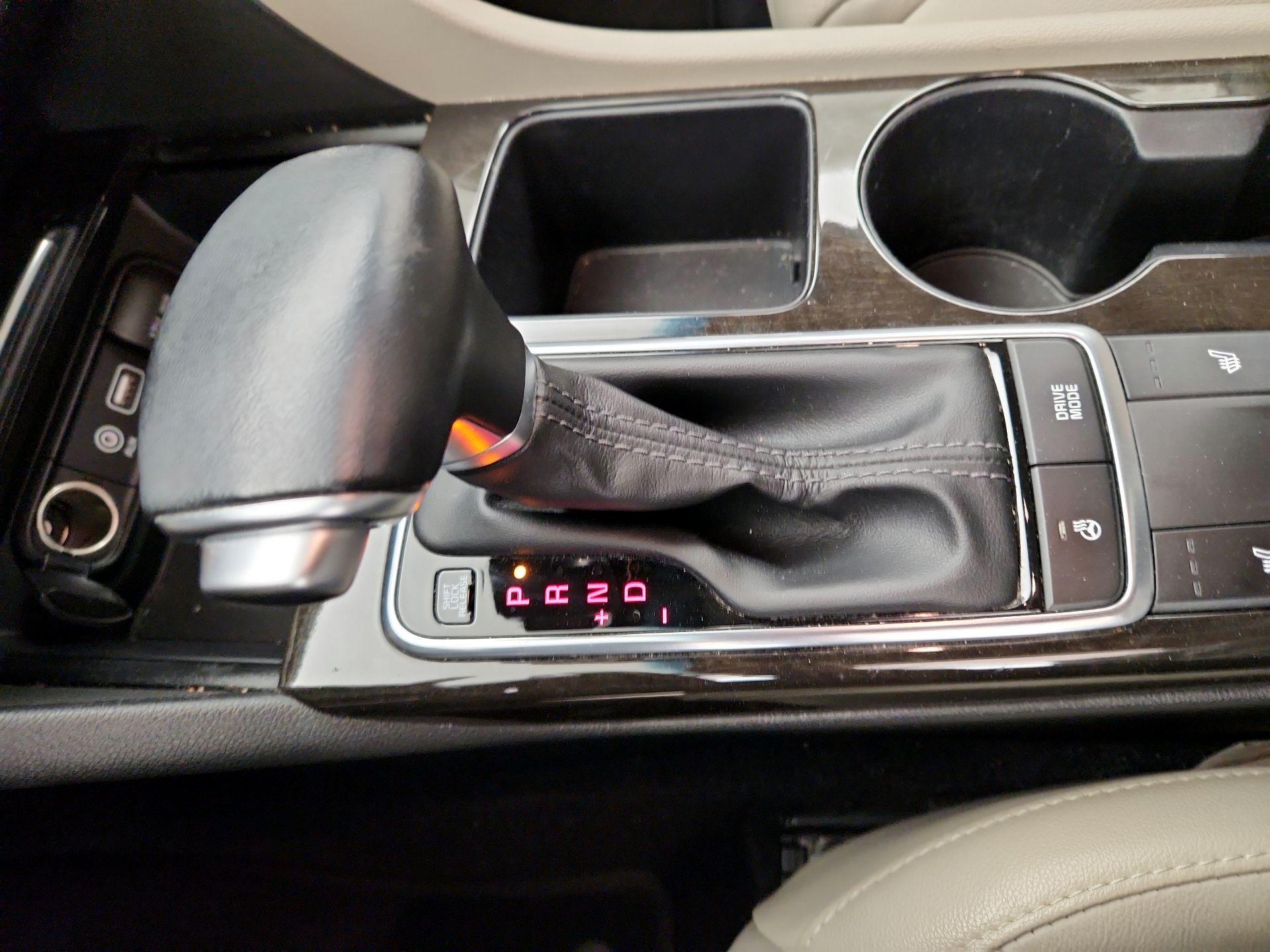 Thumbnail: 2016 Kia Optima - 15