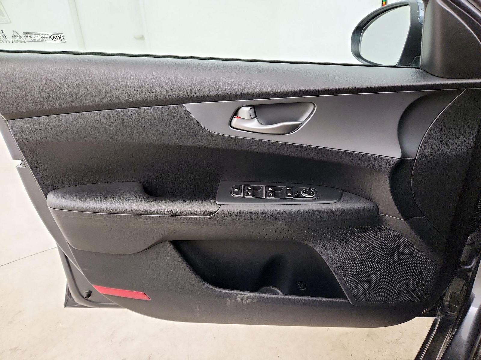 2021 Kia Forte LXS - Photo 11