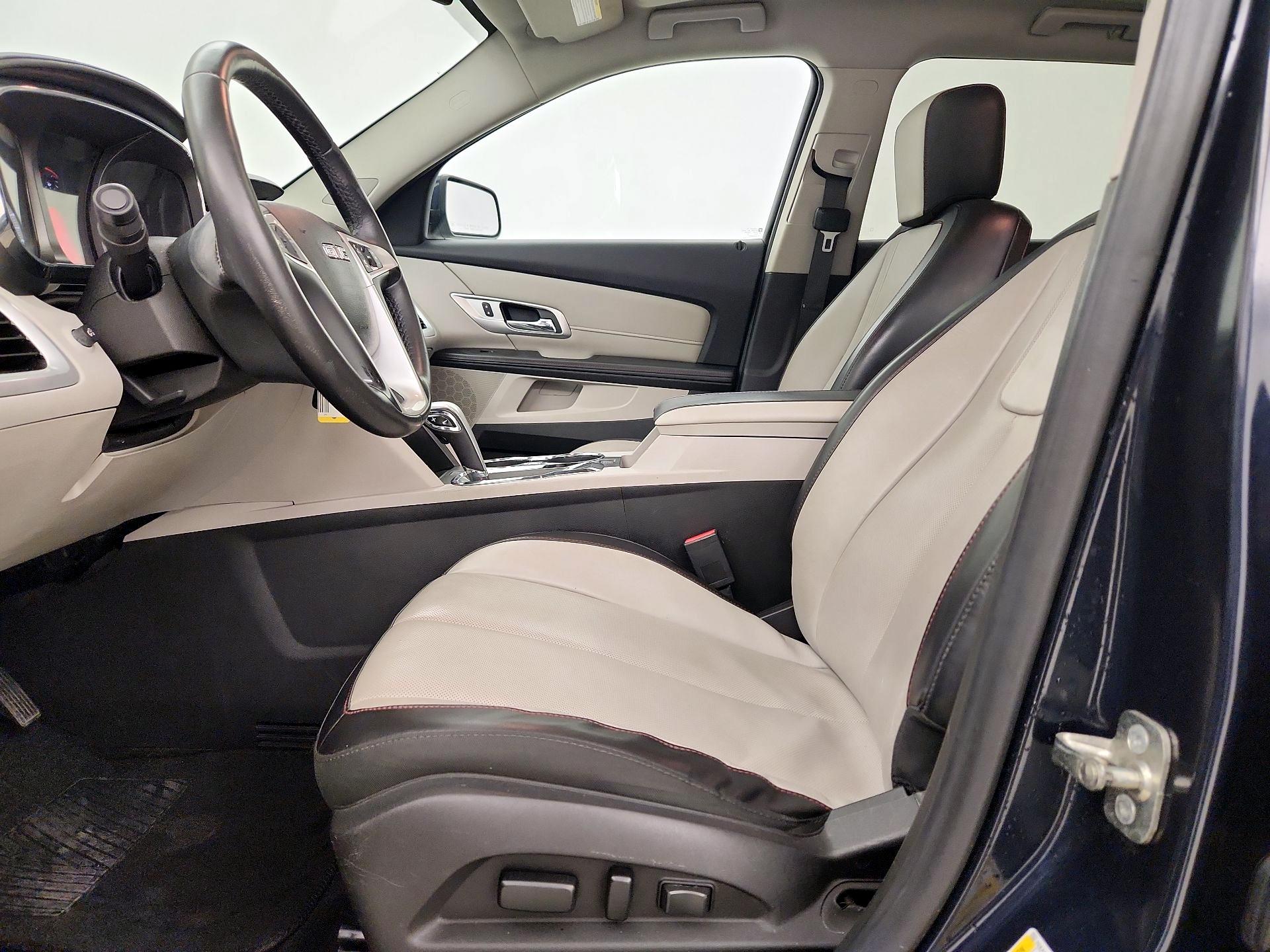 Thumbnail: 2015 GMC Terrain - 11