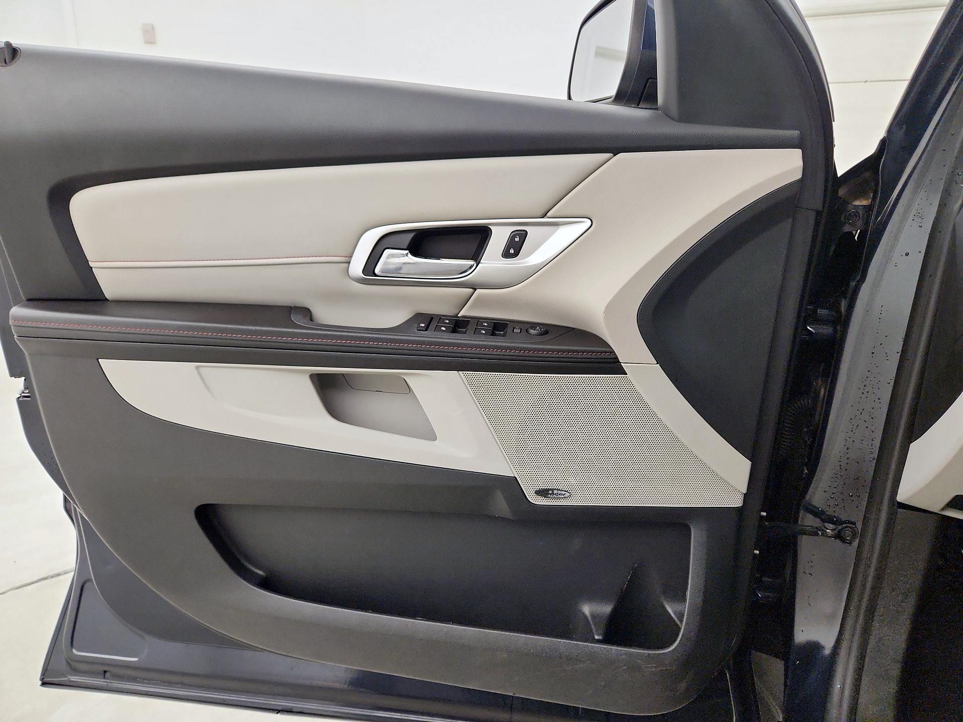 Thumbnail: 2015 GMC Terrain - 12