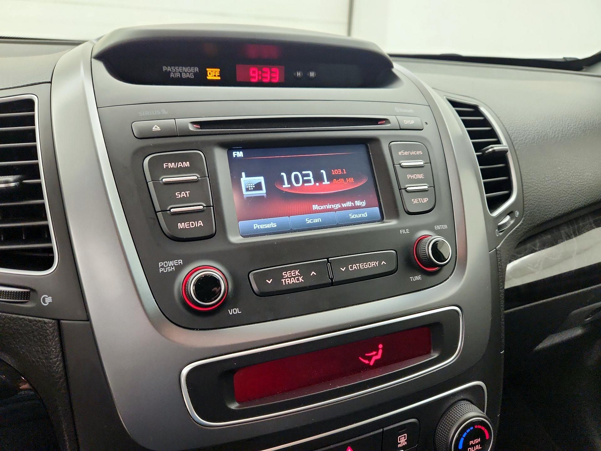 Thumbnail: 2014 Kia Sorento - 13