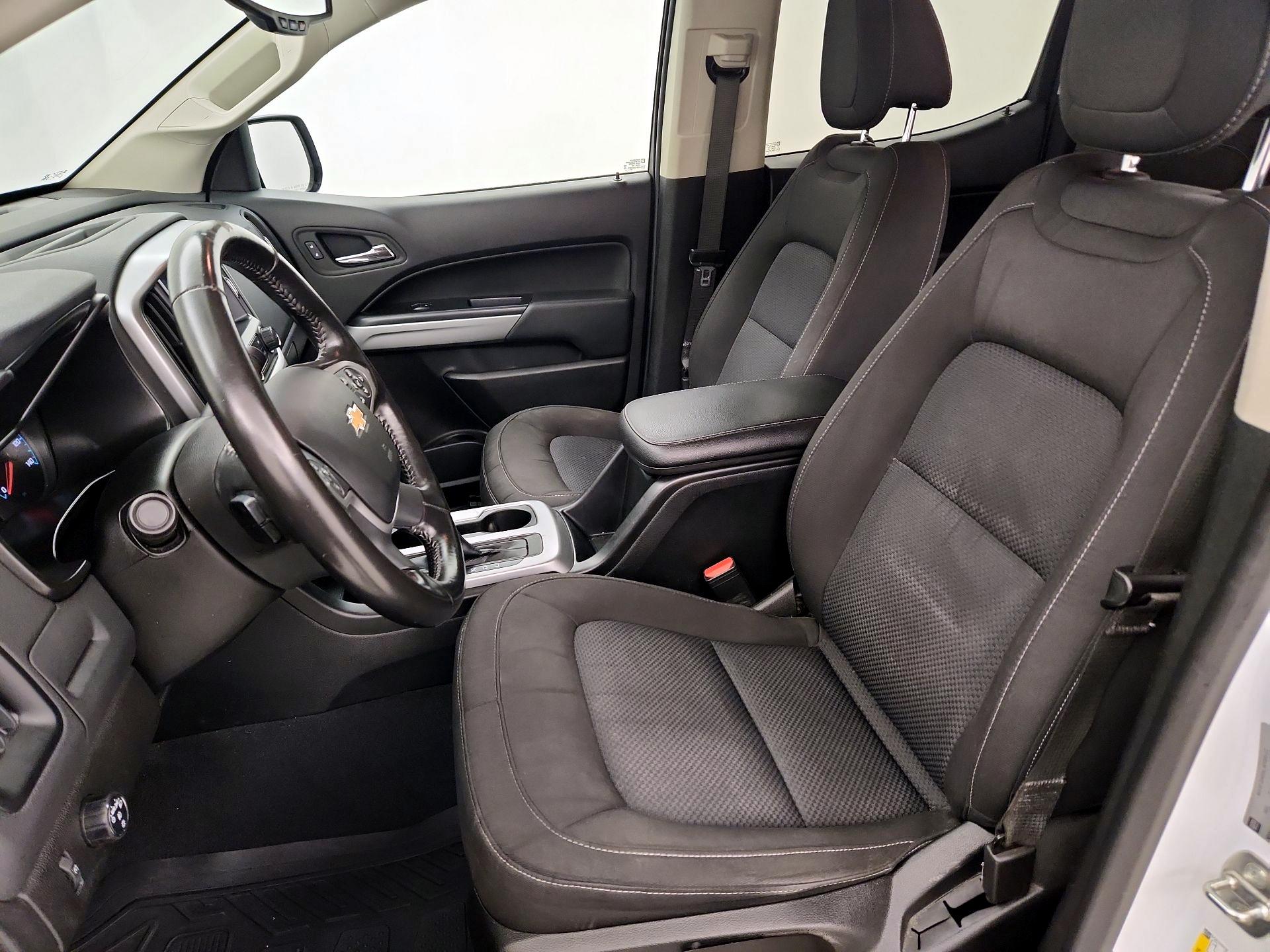 Thumbnail: 2022 Chevrolet Colorado - 11