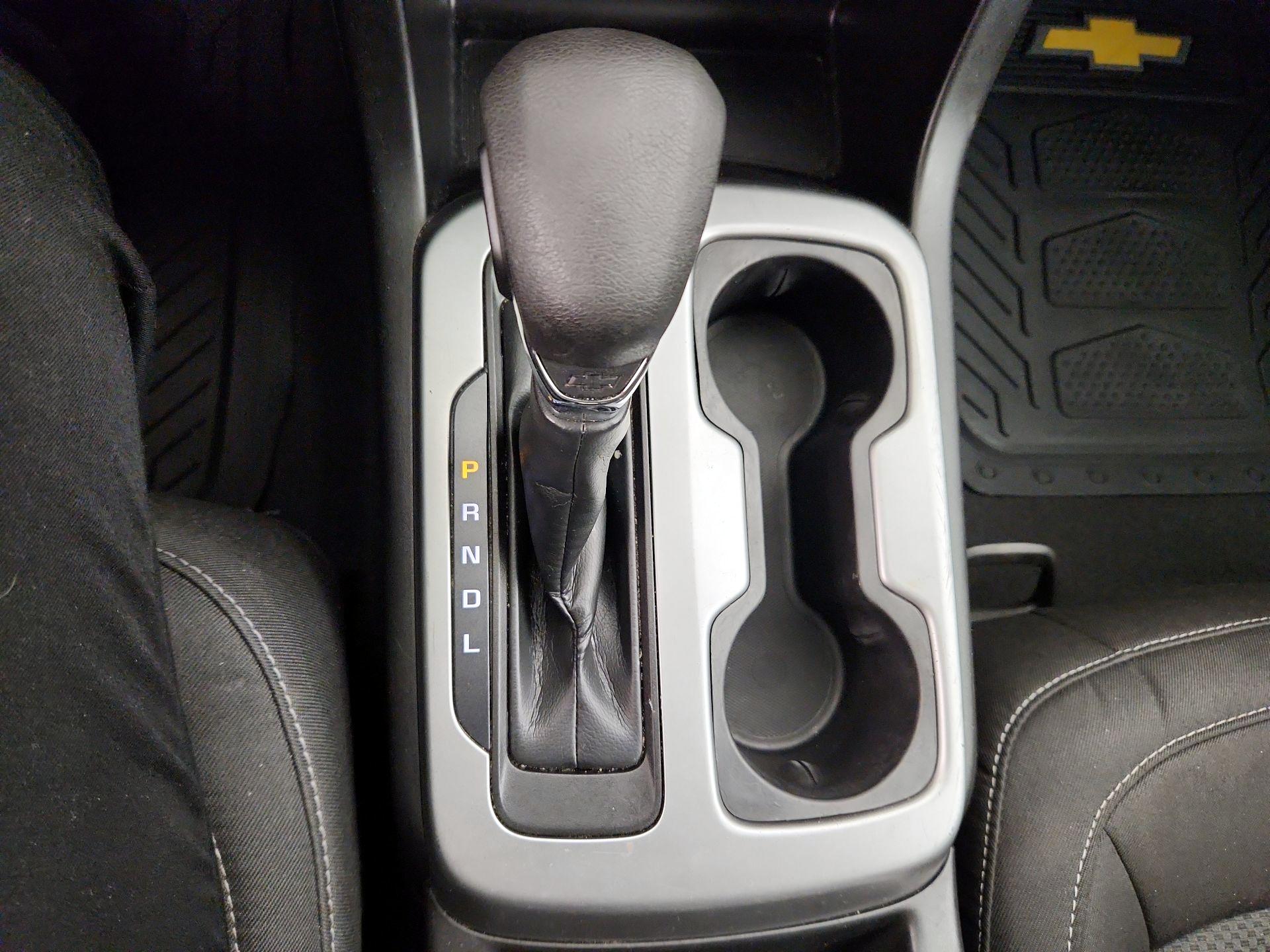 Thumbnail: 2022 Chevrolet Colorado - 17