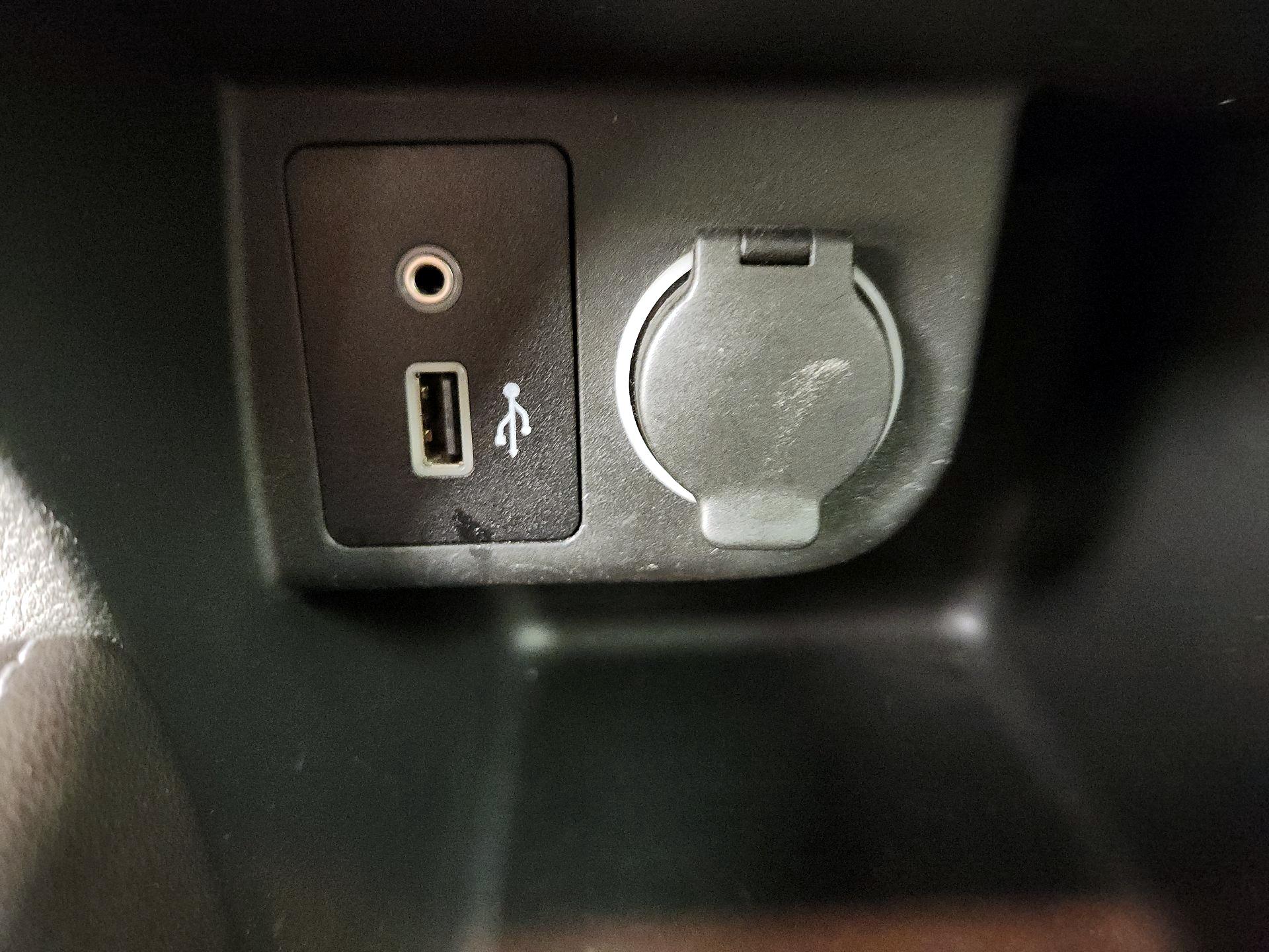 Thumbnail: 2020 Nissan Kicks - 18