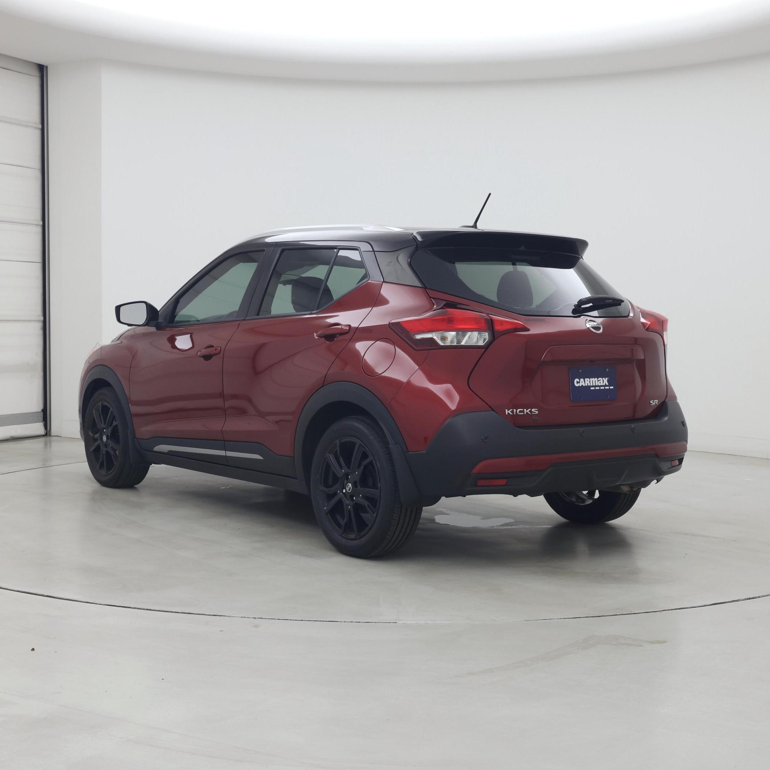 Thumbnail: 2020 Nissan Kicks - 2