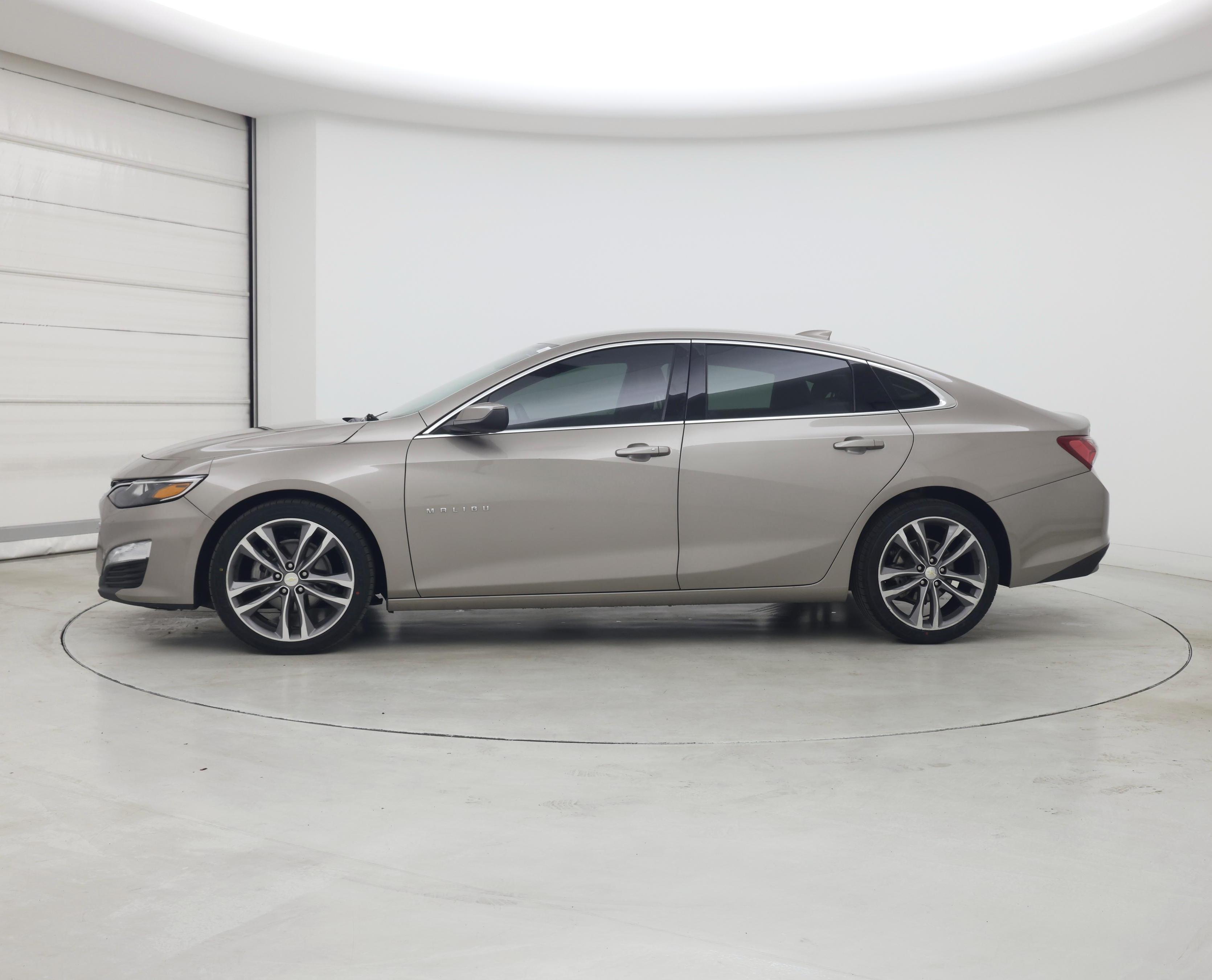 Thumbnail: 2022 Chevrolet Malibu - 3