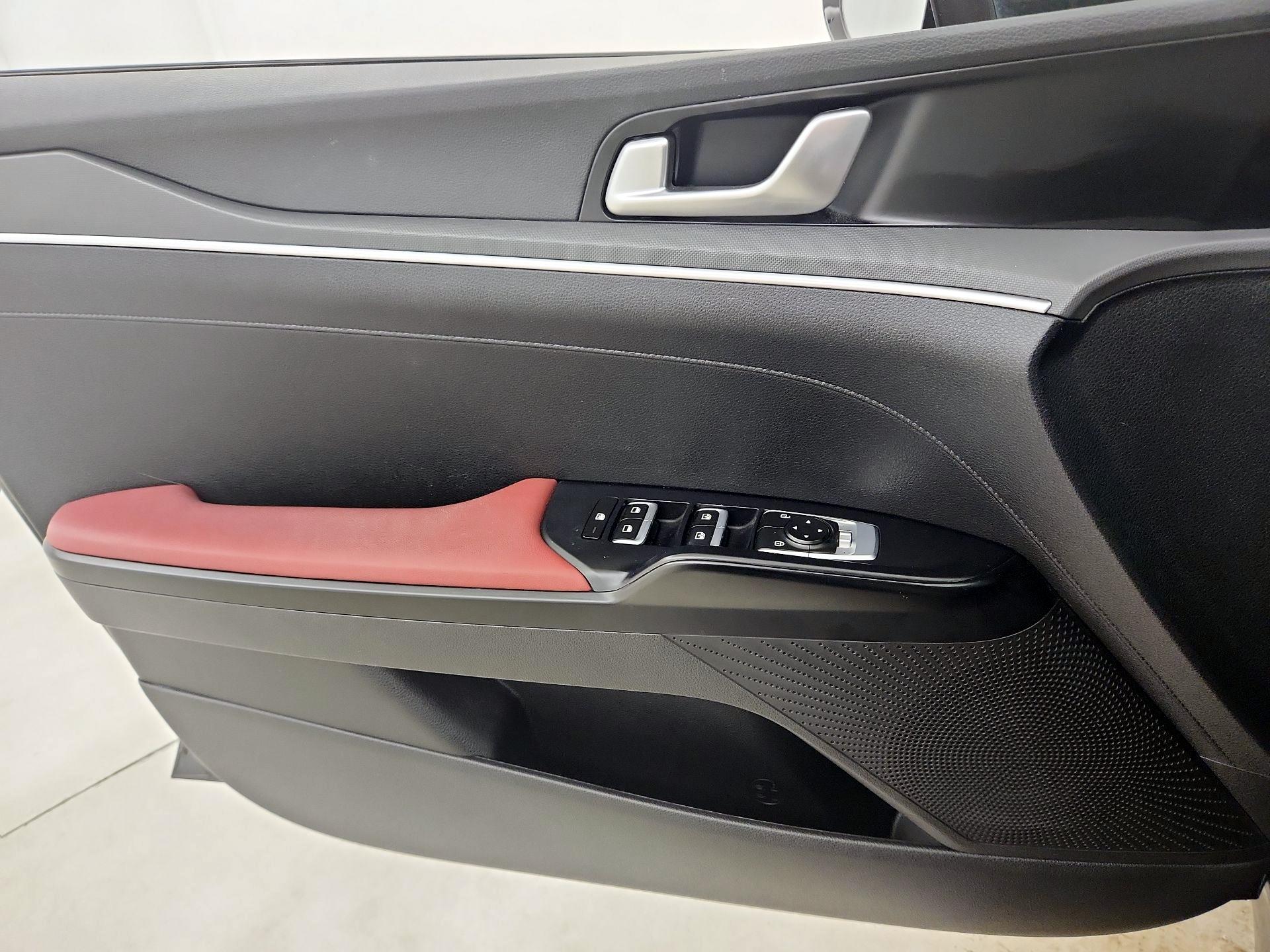 Thumbnail: 2023 Kia K5 - 10