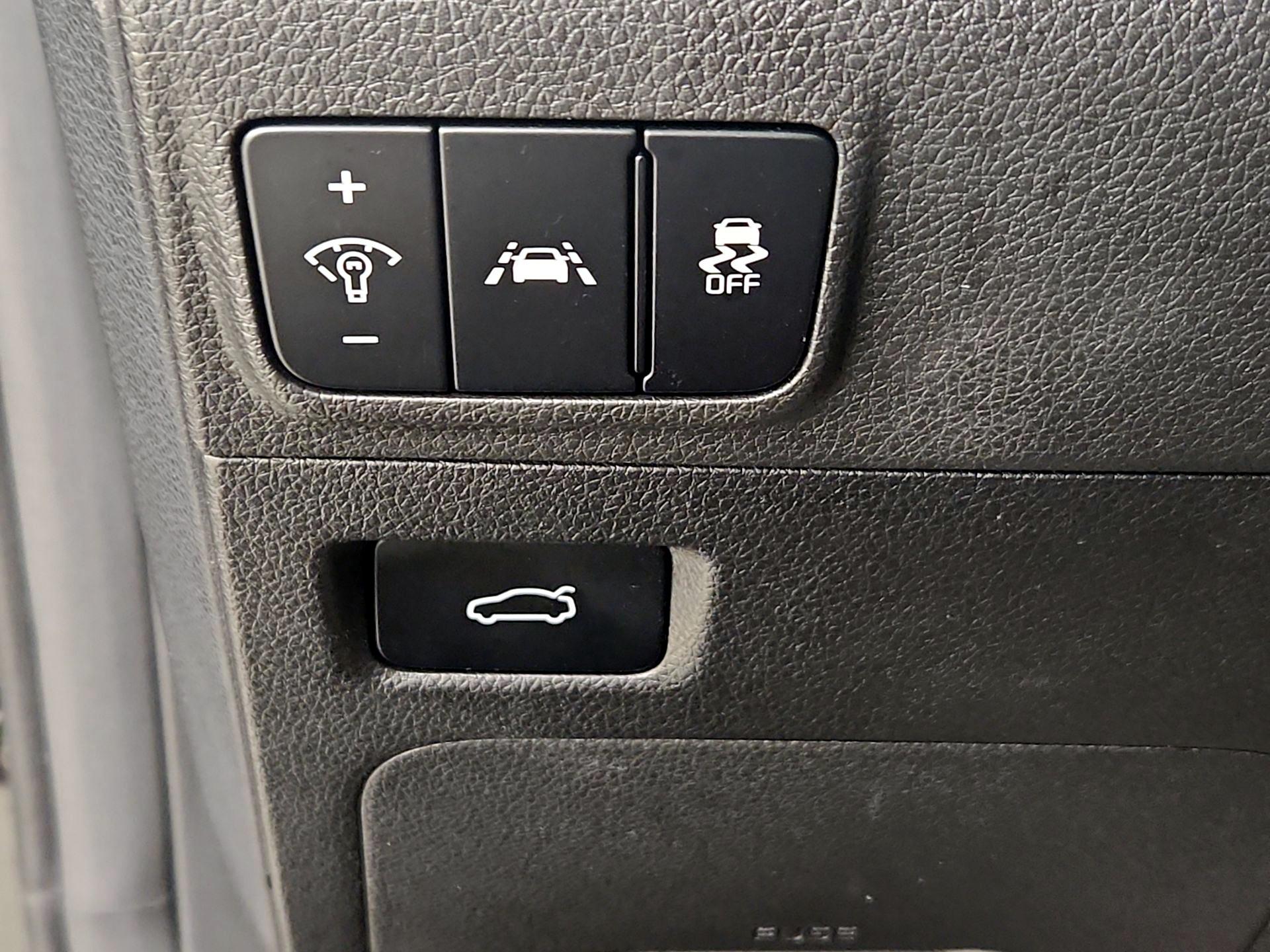 Thumbnail: 2023 Kia K5 - 11