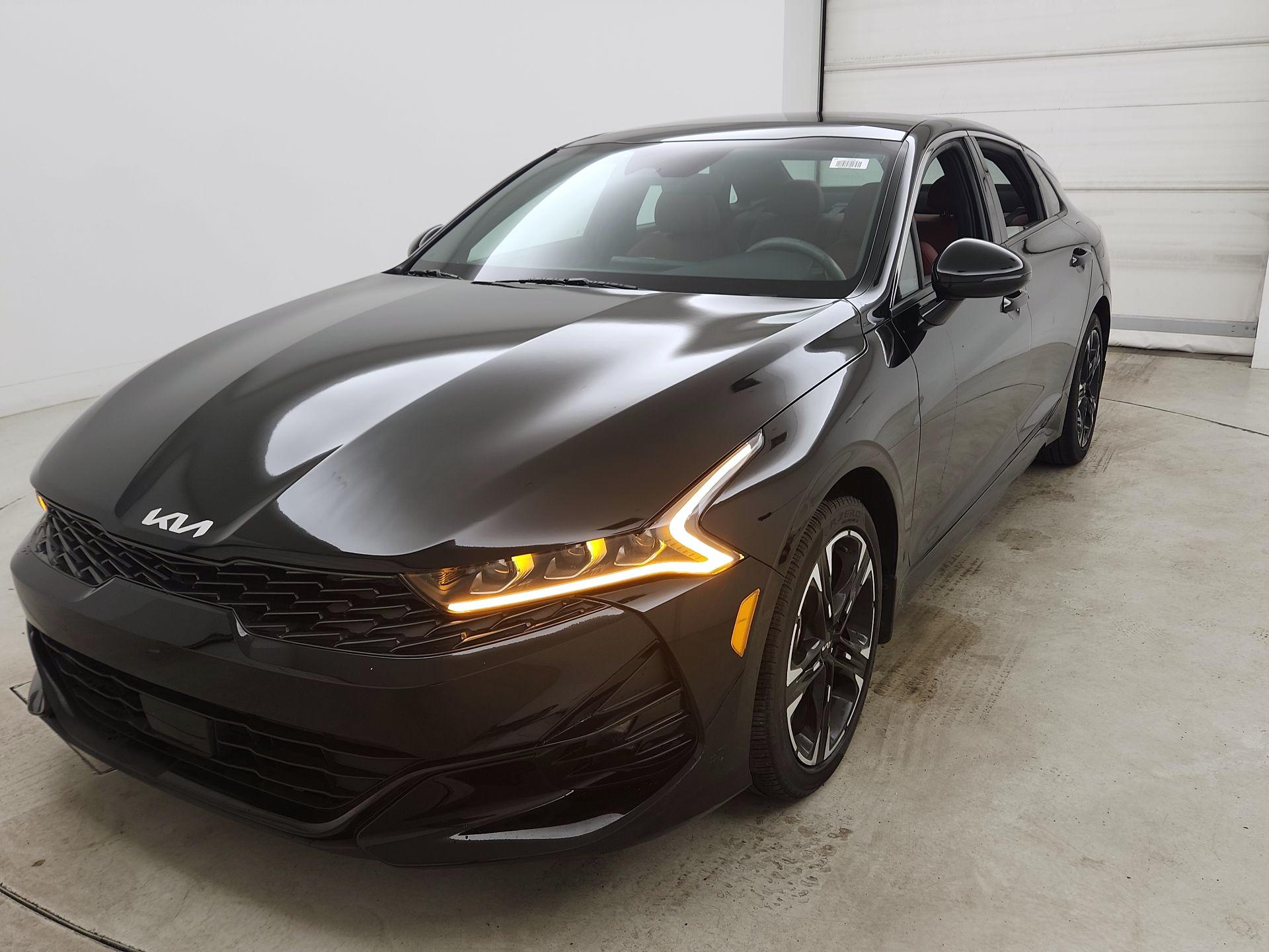 Thumbnail: 2023 Kia K5 - 3