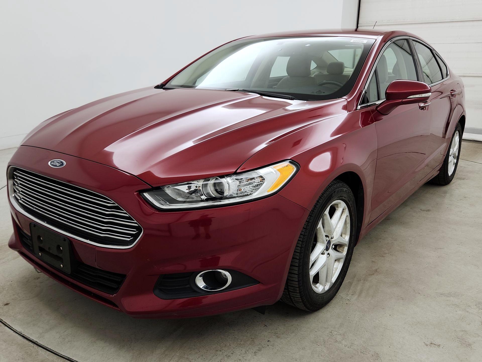 Thumbnail: 2016 Ford Fusion - 3