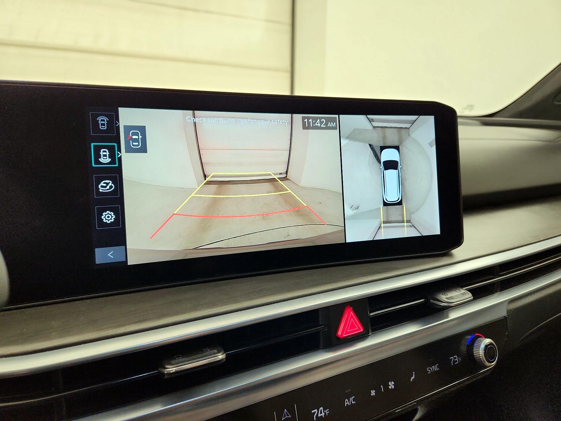 Thumbnail: 2024 Kia Sorento - 13