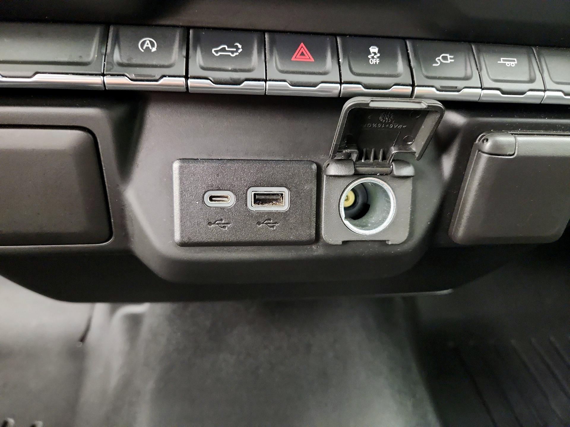 Thumbnail: 2022 Chevrolet Silverado 1500 - 17