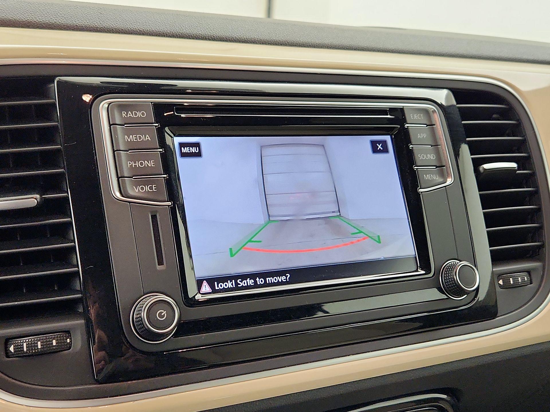 Thumbnail: 2019 Volkswagen Beetle - 12