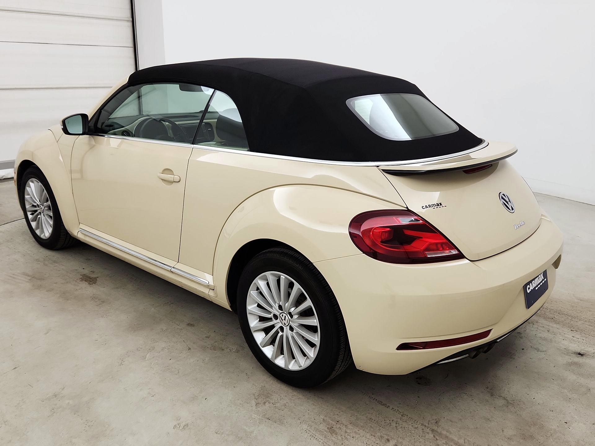 Thumbnail: 2019 Volkswagen Beetle - 7