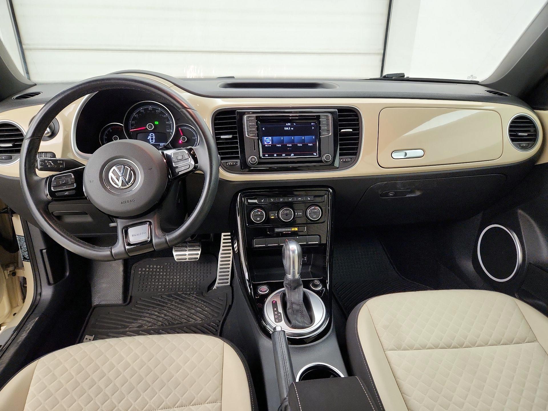 Thumbnail: 2019 Volkswagen Beetle - 8