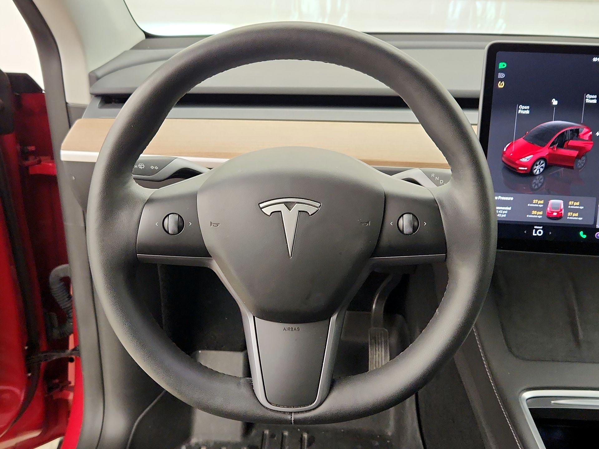 Thumbnail: 2023 Tesla Model Y - 10